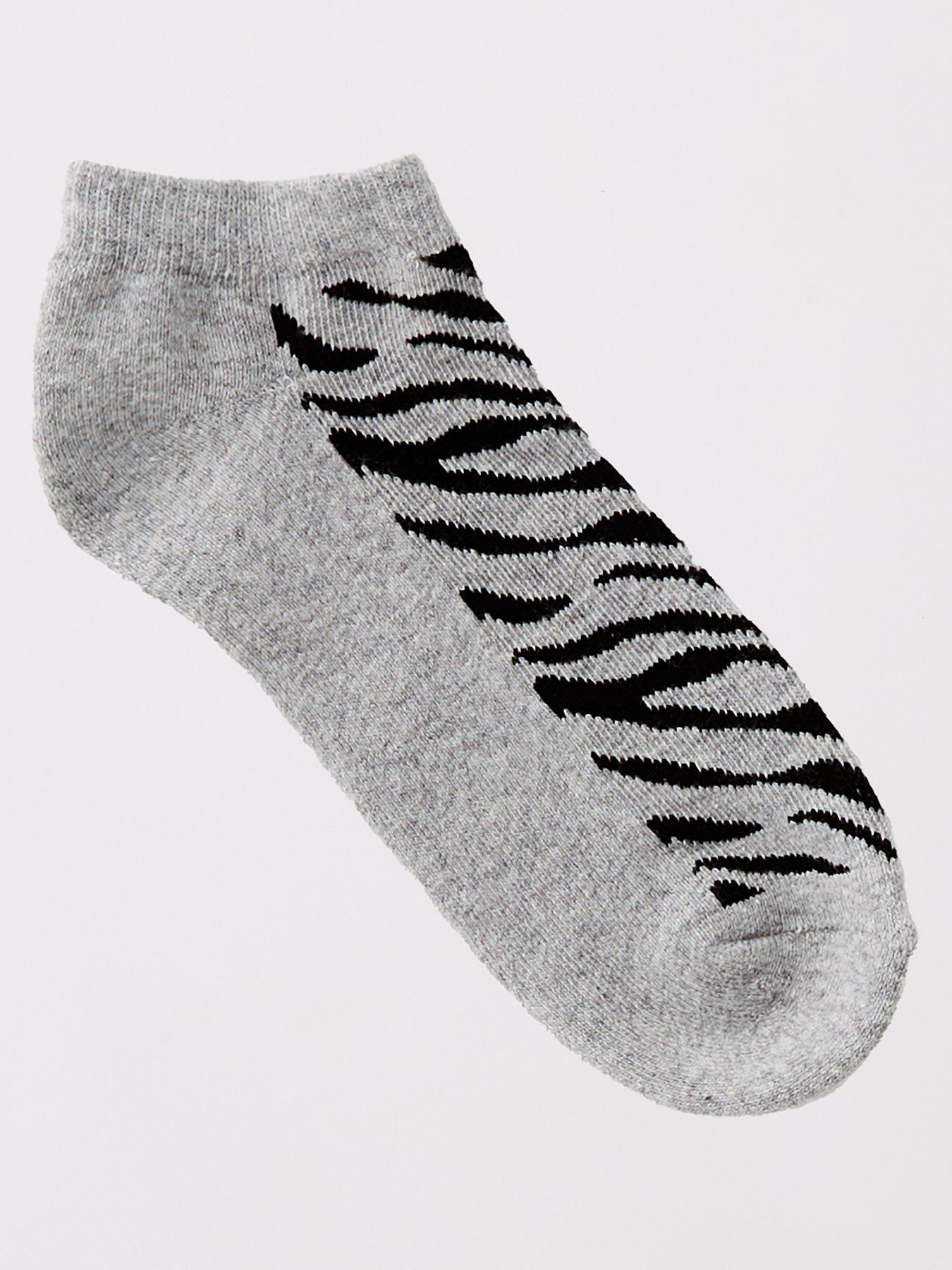 Image 3 of 4 of Everyday 5Pk Print Mono Animal Trainer Liner Socks - Multi