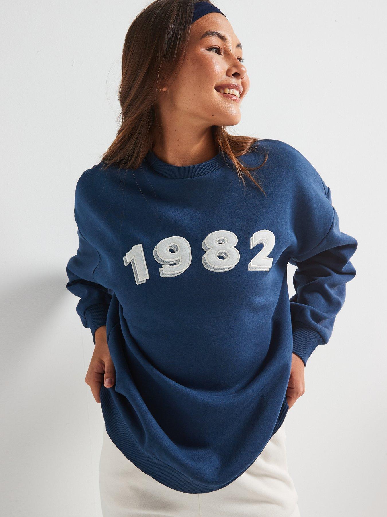 Image 5 of 6 of Everyday Graphic Sweat - Navy