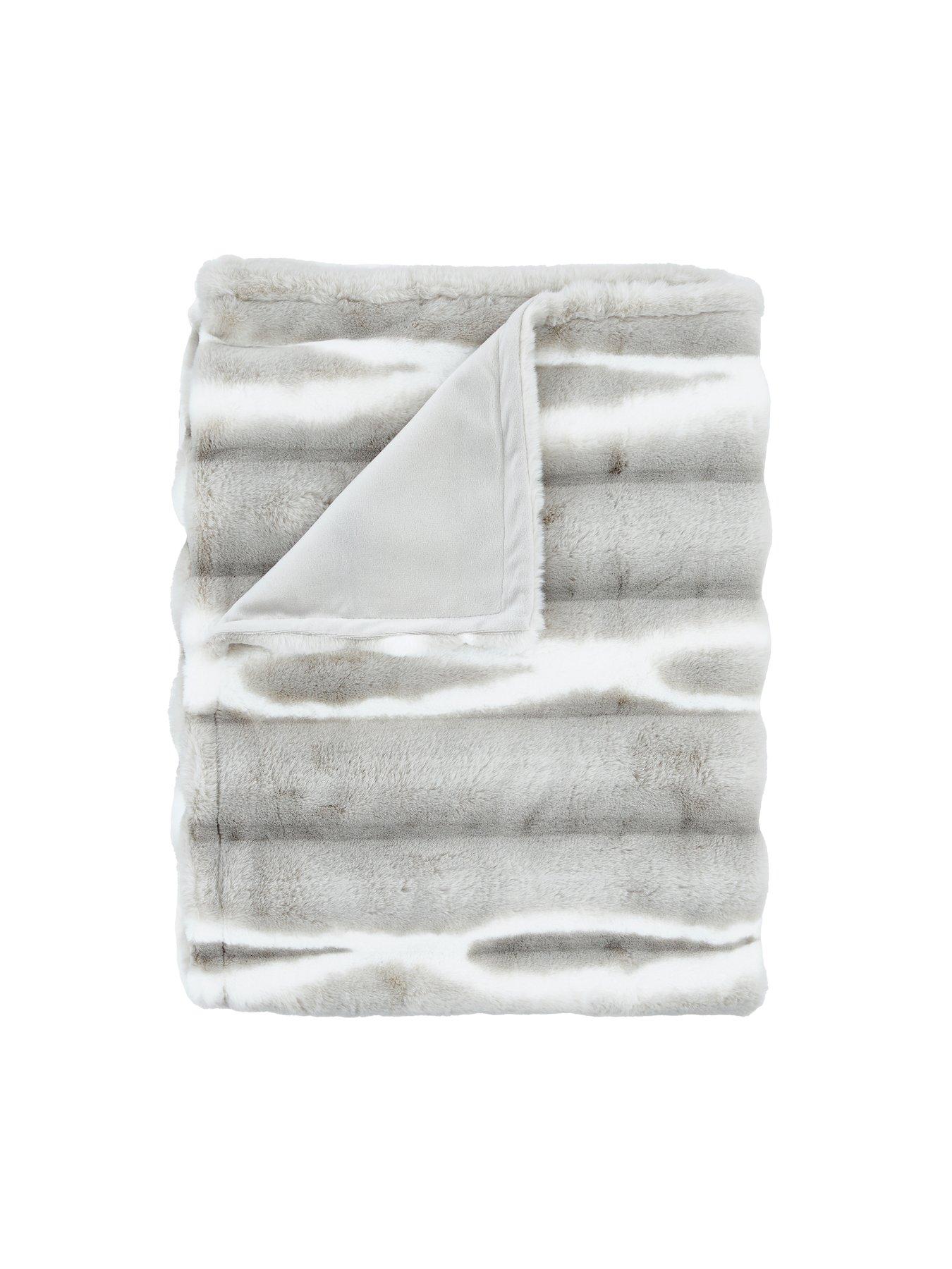 Catherine Lansfield Flint Faux Fur Throw