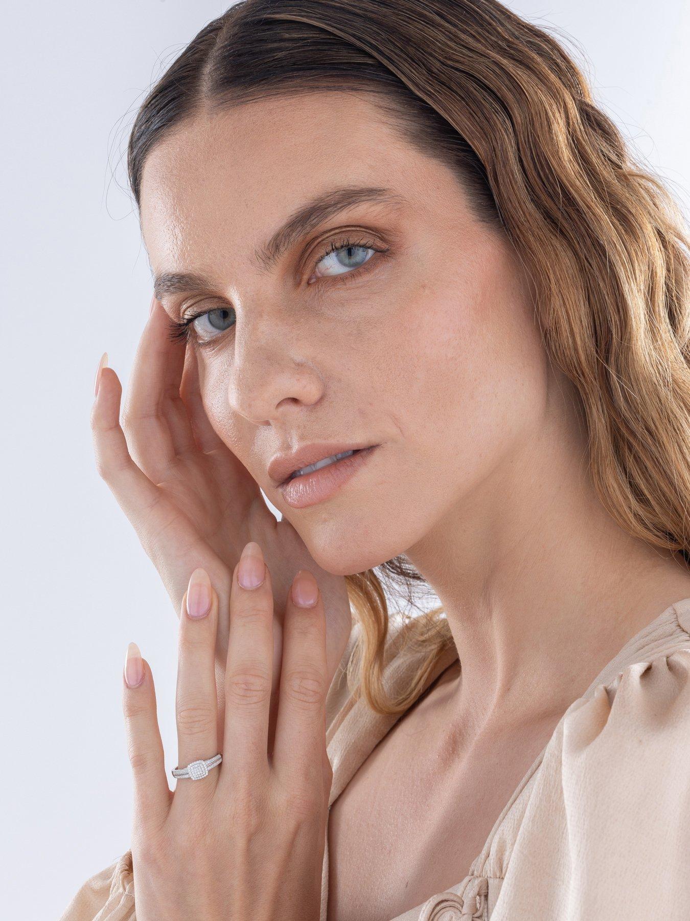 Image 5 of 5 of Love DIAMOND Cluster Diamond Ring