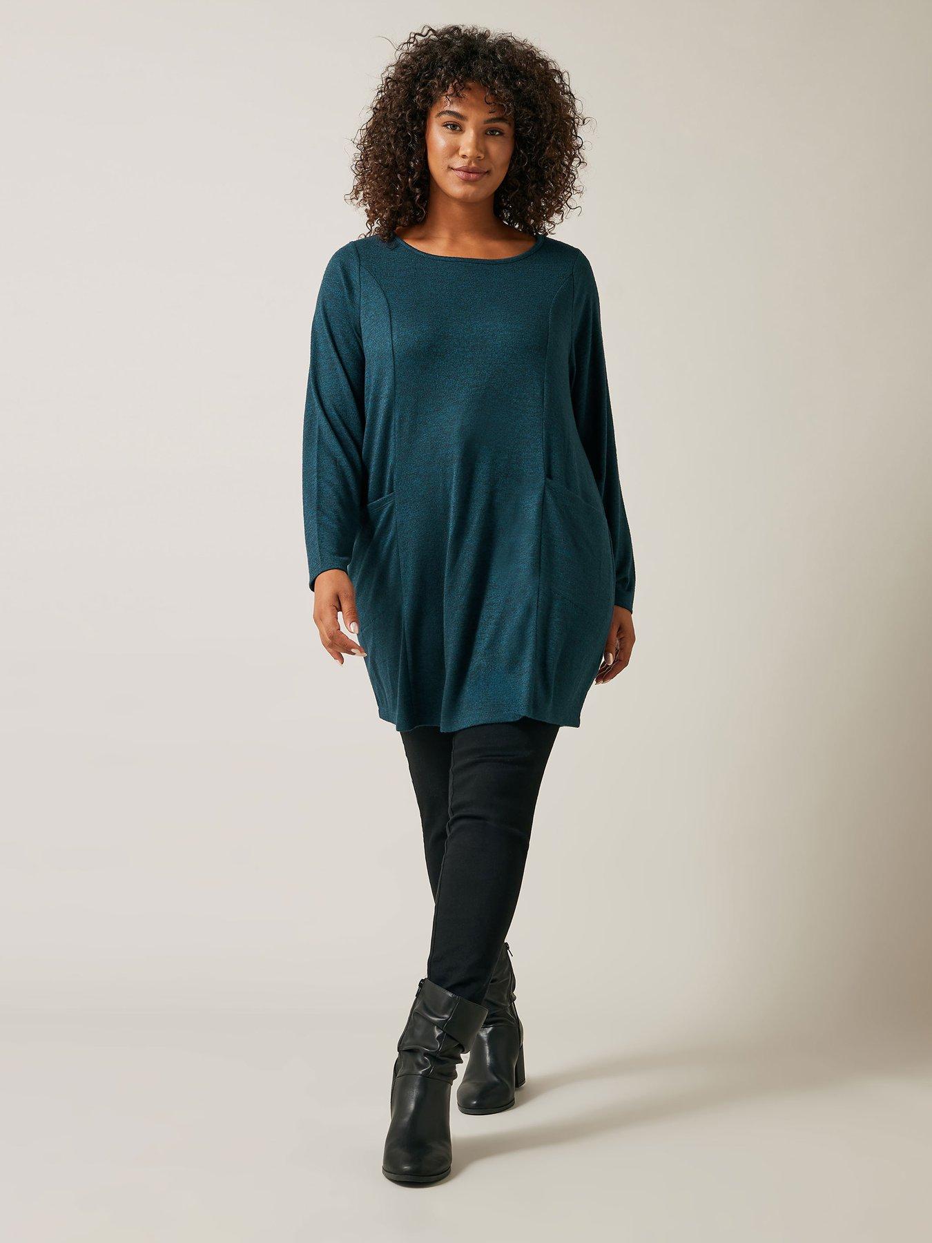 Image 3 of 4 of Evans Drop Pocket Tunic Top - Green