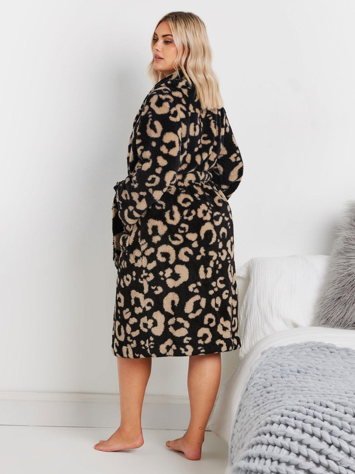 Image 2 of 4 of Yours Curve Fluffy Animal Shawl Collar Robe
