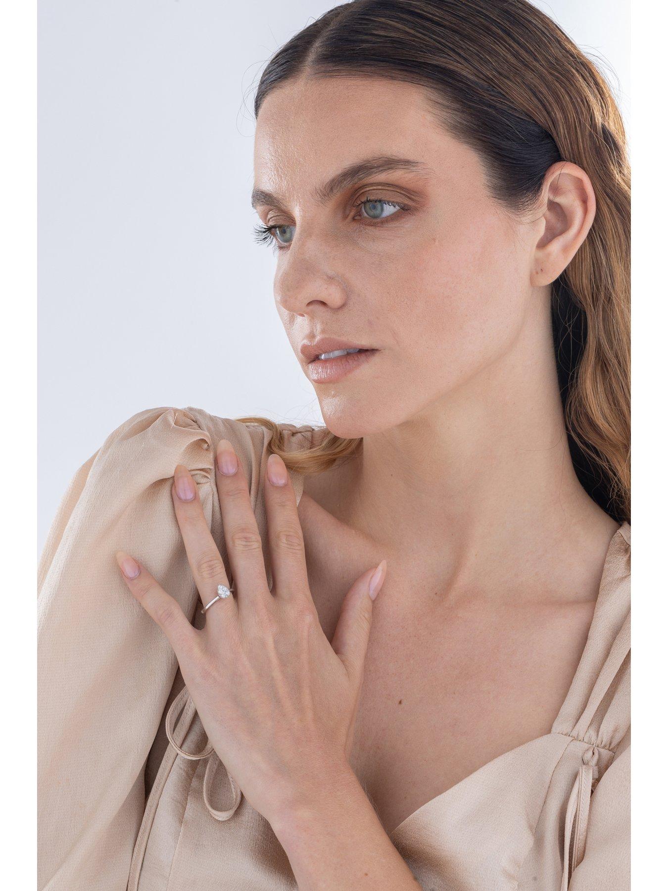 Image 5 of 5 of Love DIAMOND Diamond Pear Shaped Cluster Ring G VS+ Lab Grown