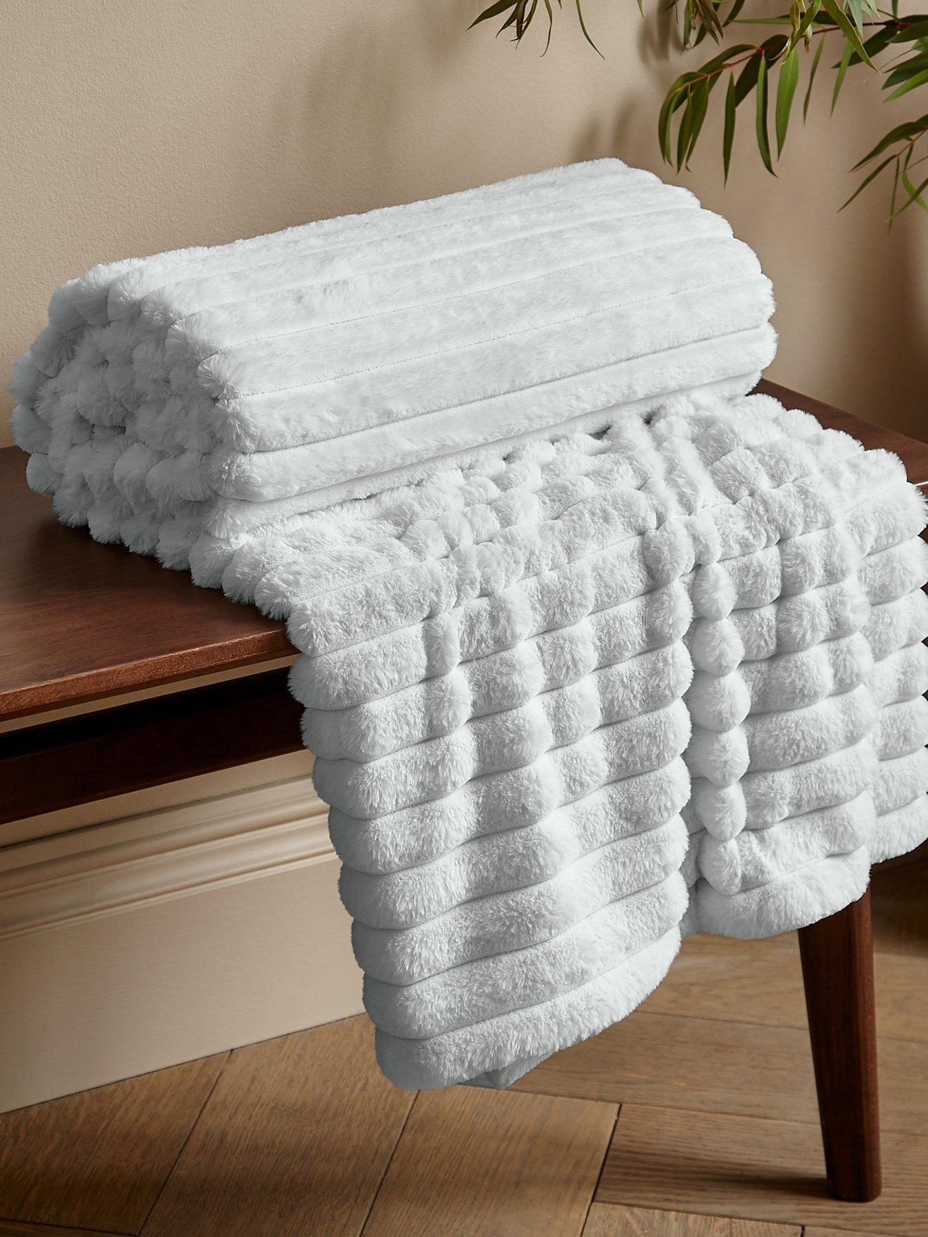 Product photograph of Catherine Lansfield Cosy Ribbed Throw 130 X 170cm from very.co.uk