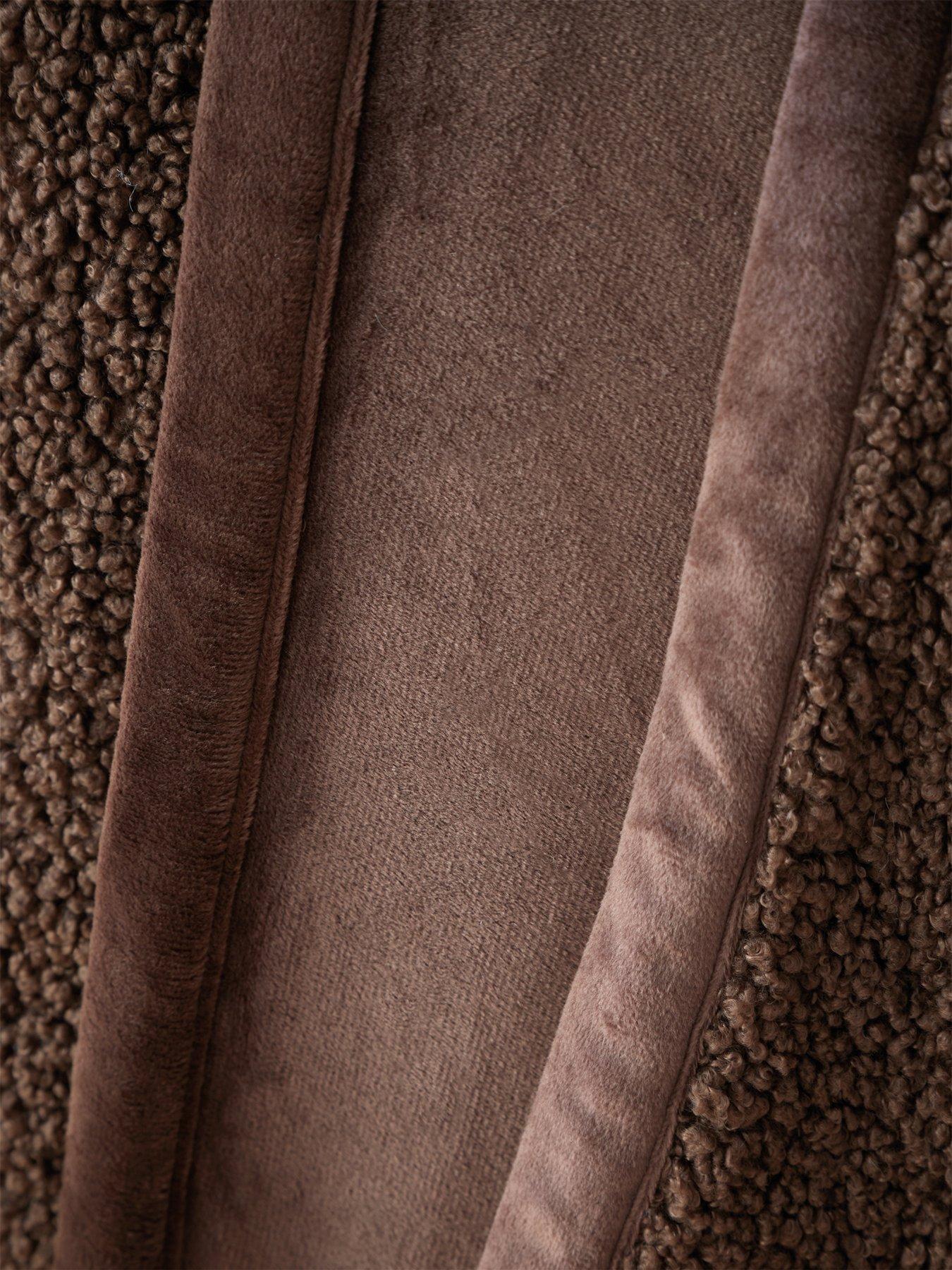 Image 3 of 6 of Catherine Lansfield So Soft Velvet Boucle Throw