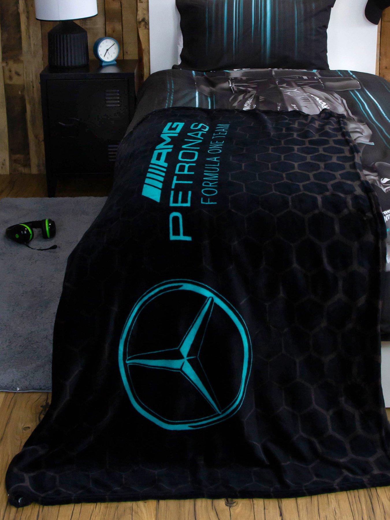  image of f1-mercedes-fleece-blanket-multi