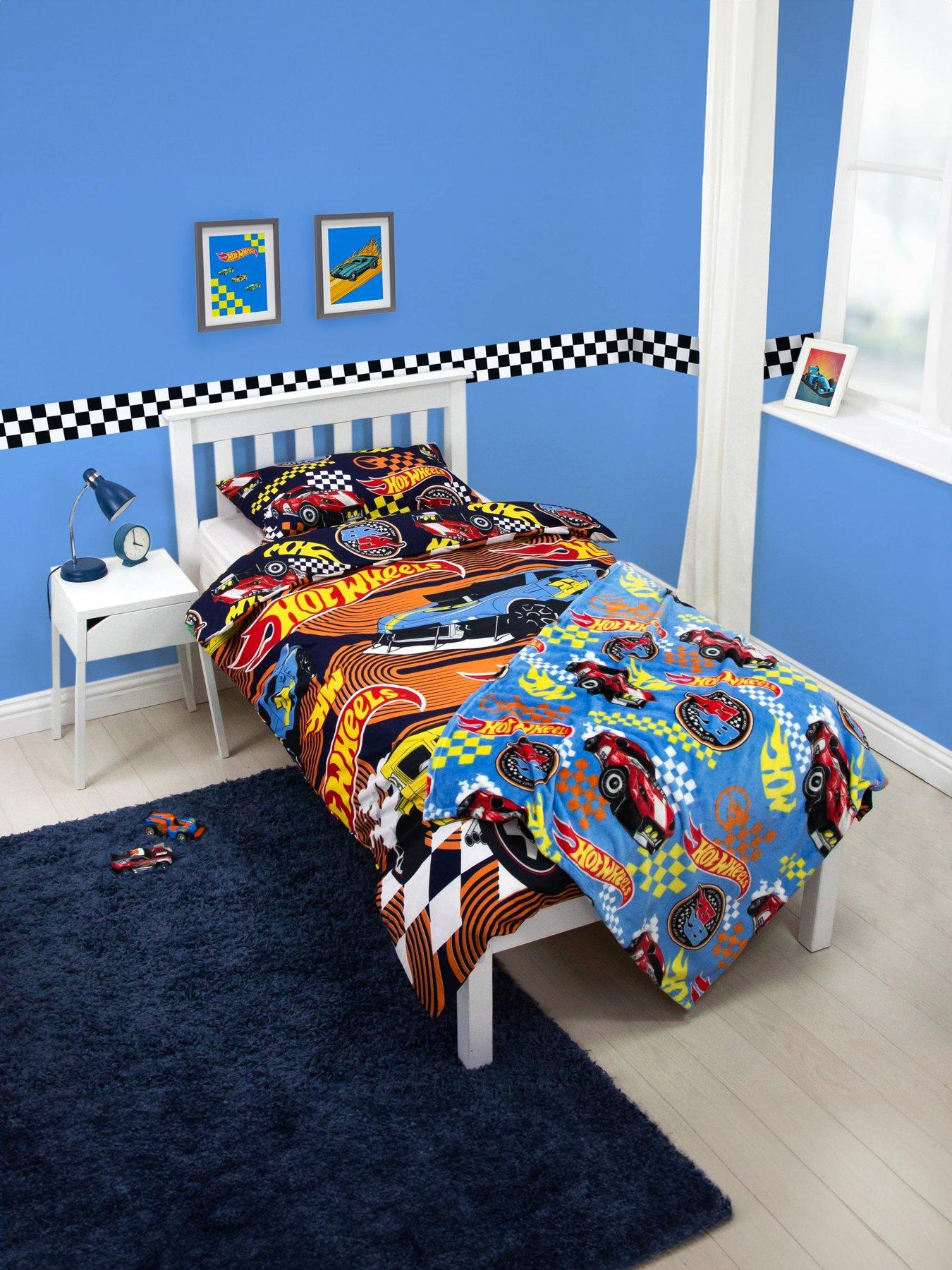 Product photograph of Hot Wheels Racer Rotary Duvet Set- Single from very.co.uk