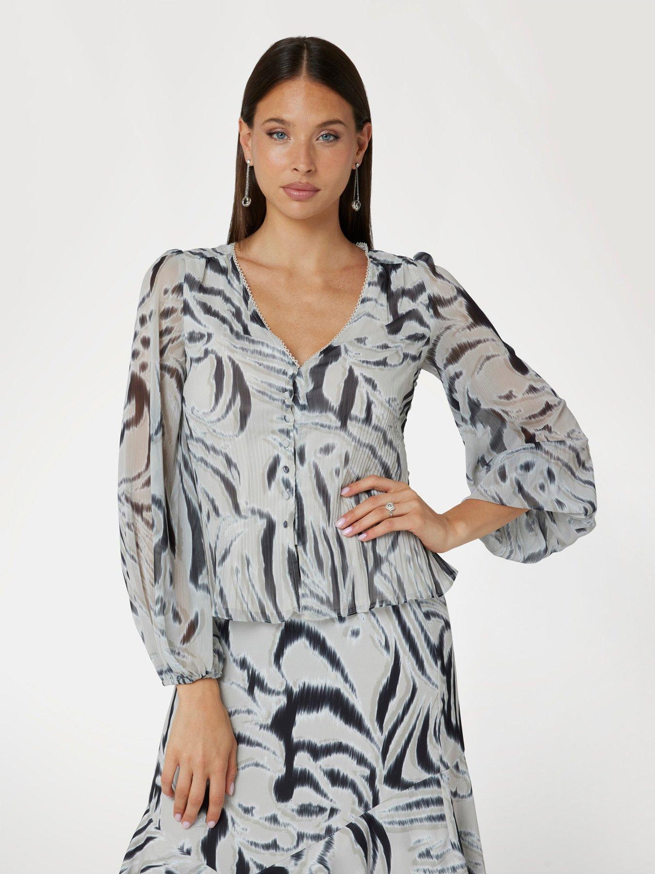 undefined Yvette Long Sleeve Pleating Top - White