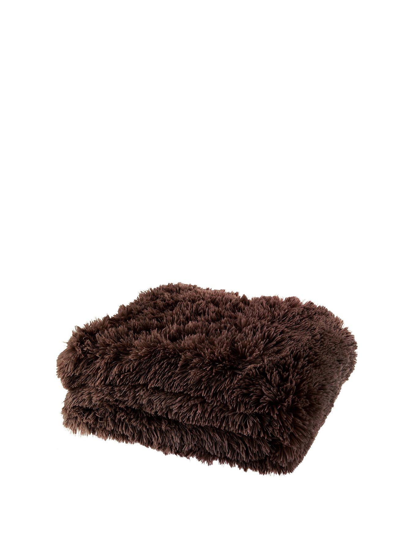 Image 2 of 5 of Catherine Lansfield Cuddly Throw- 150x200cm