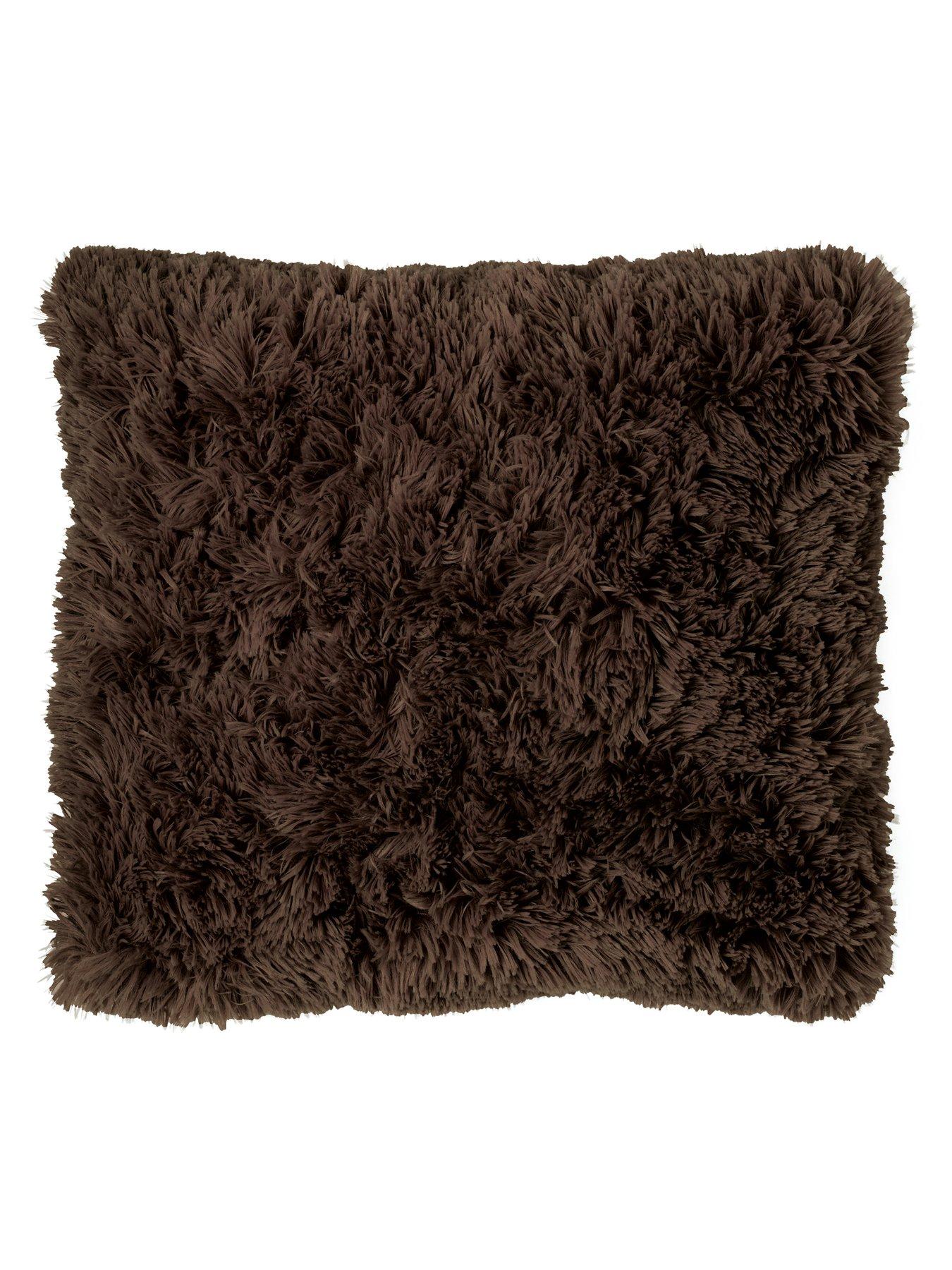 Catherine Lansfield Cuddly Cushion