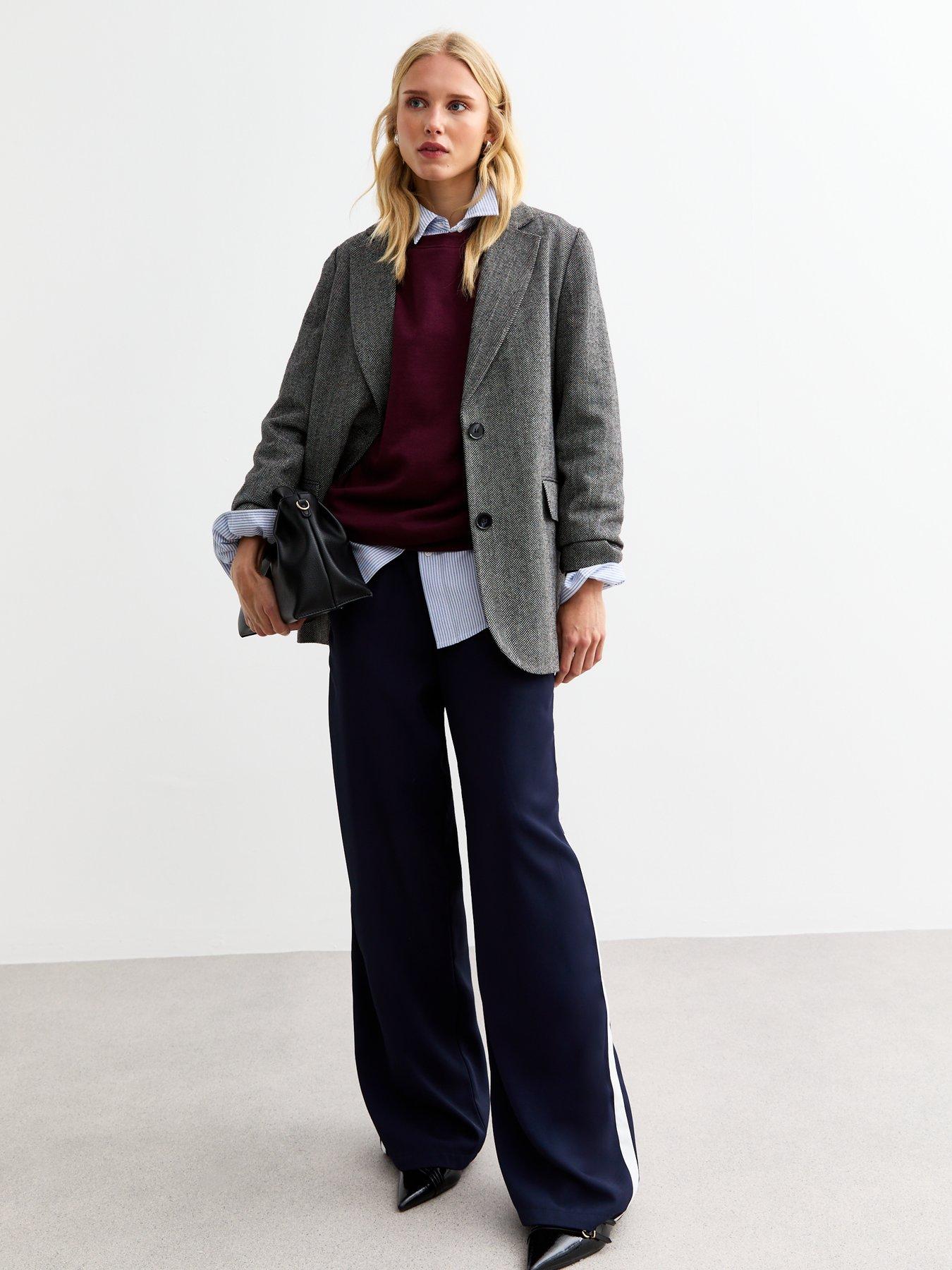 Image 3 of 4 of New Look Grey Textured Herringbone Single Breasted Oversized Blazer - Print