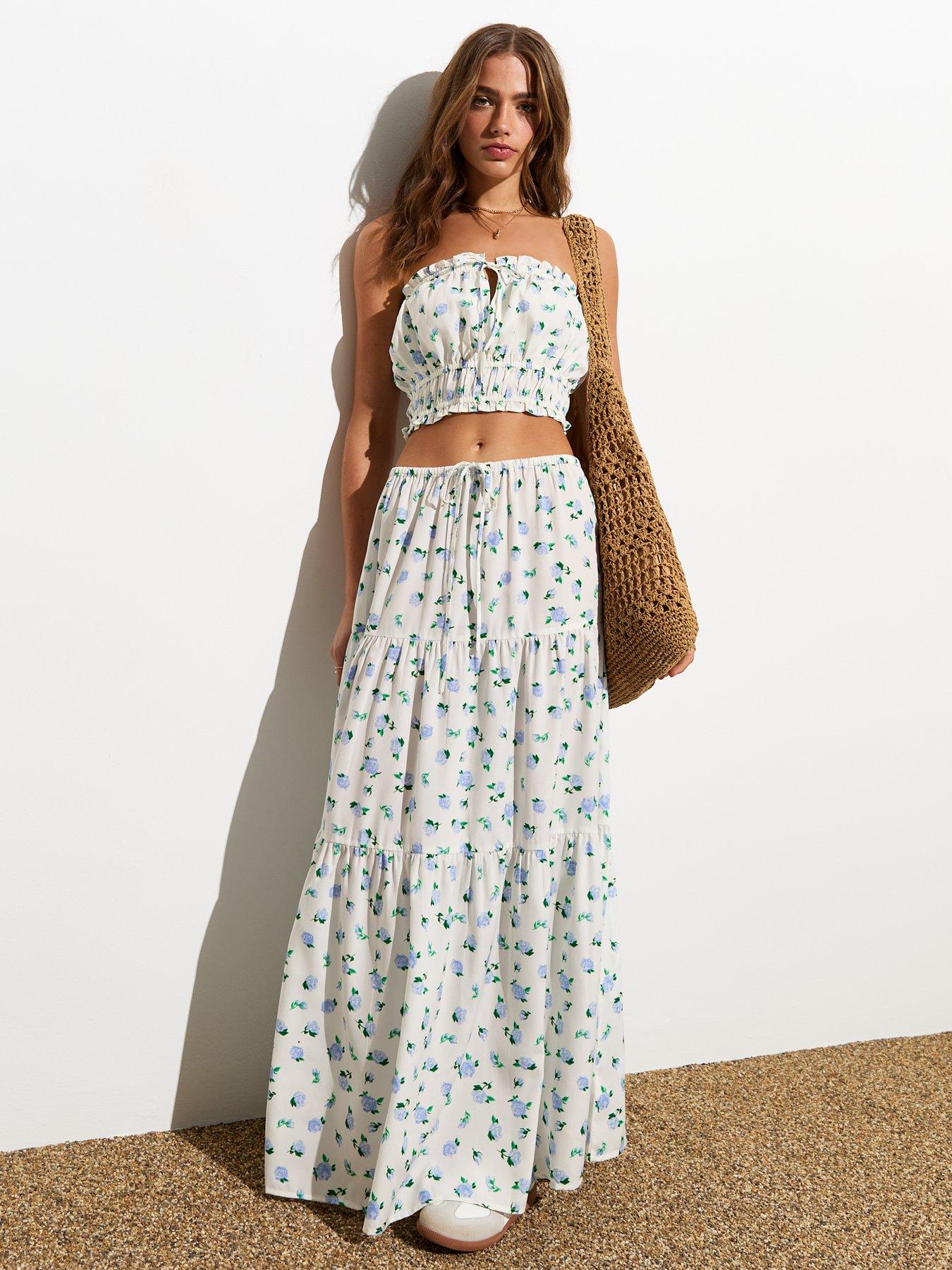 White Ditsy Floral Tiered Midi Skirt