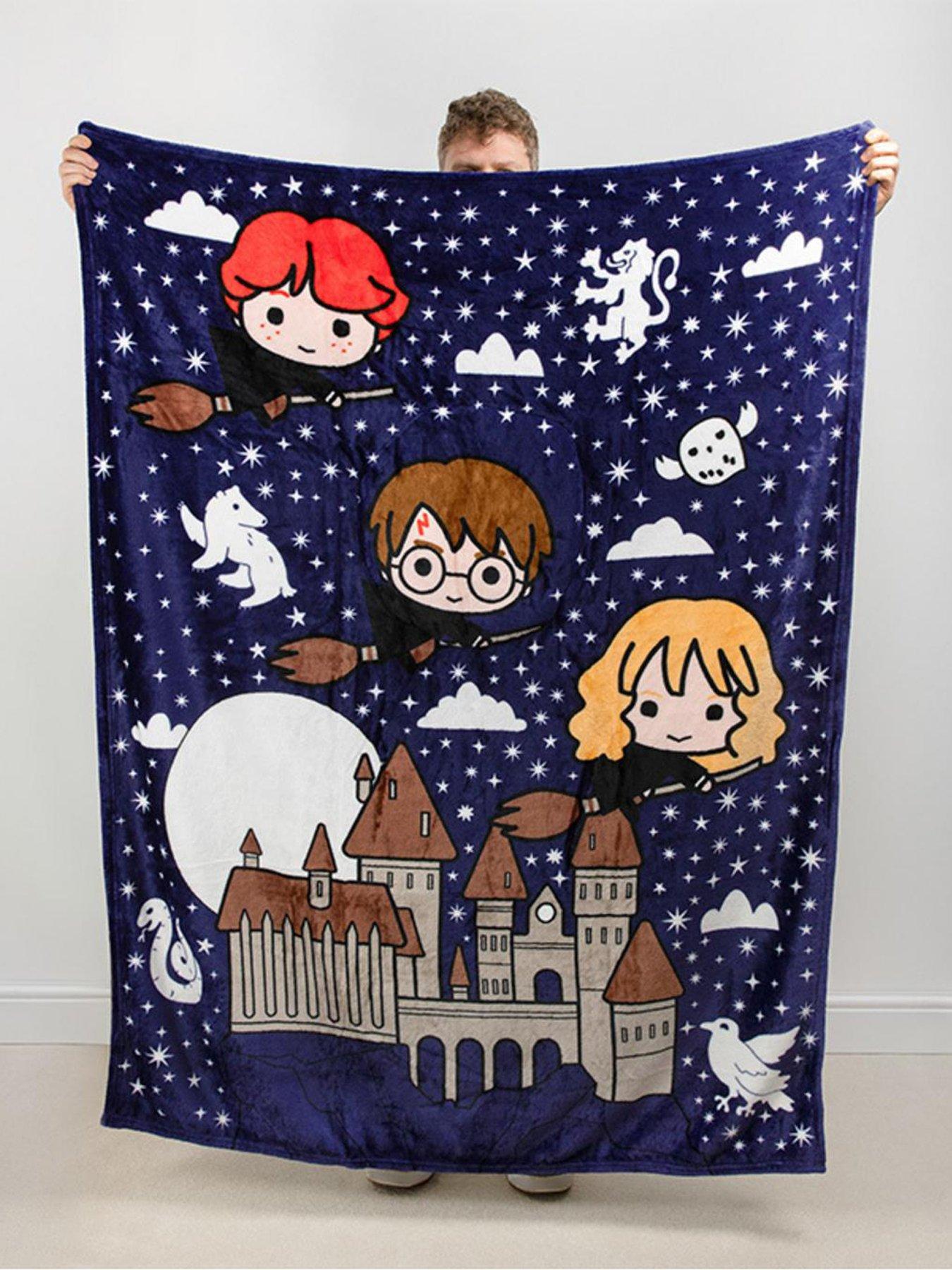 Image 4 of 6 of Harry Potter Cushion Blanket