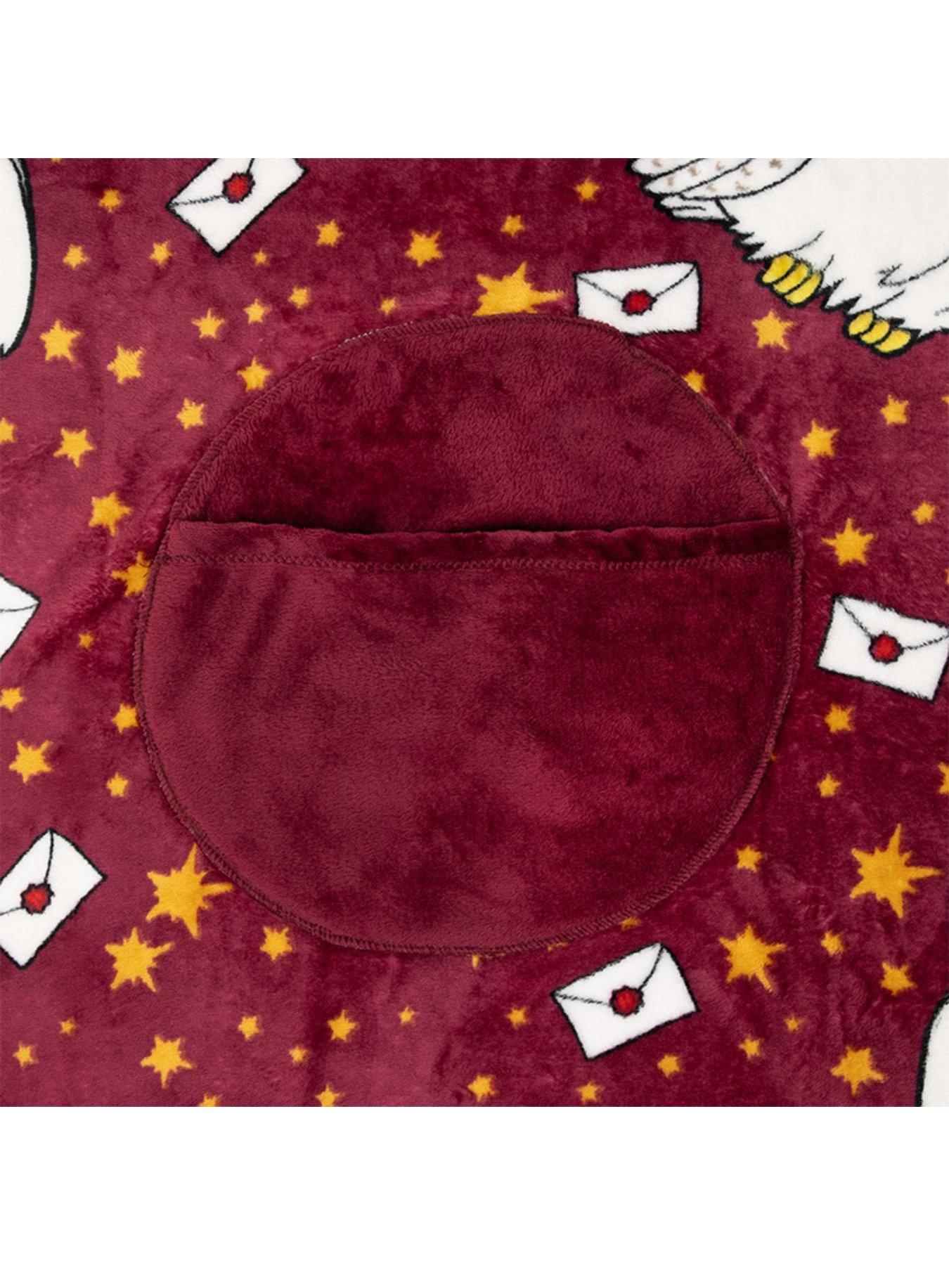 Image 5 of 6 of Harry Potter Hedwig Cushion Blanket