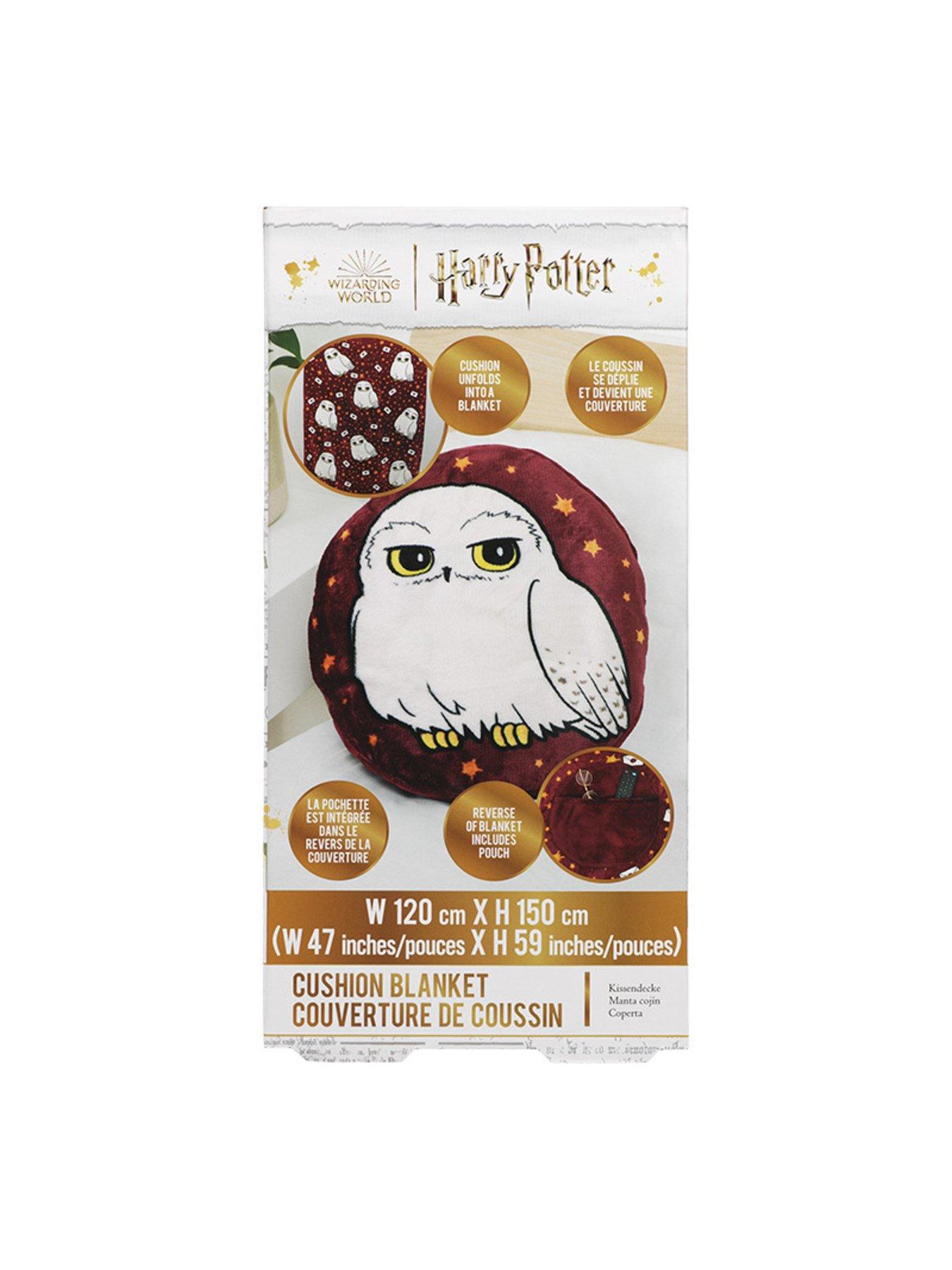 Image 6 of 6 of Harry Potter Hedwig Cushion Blanket