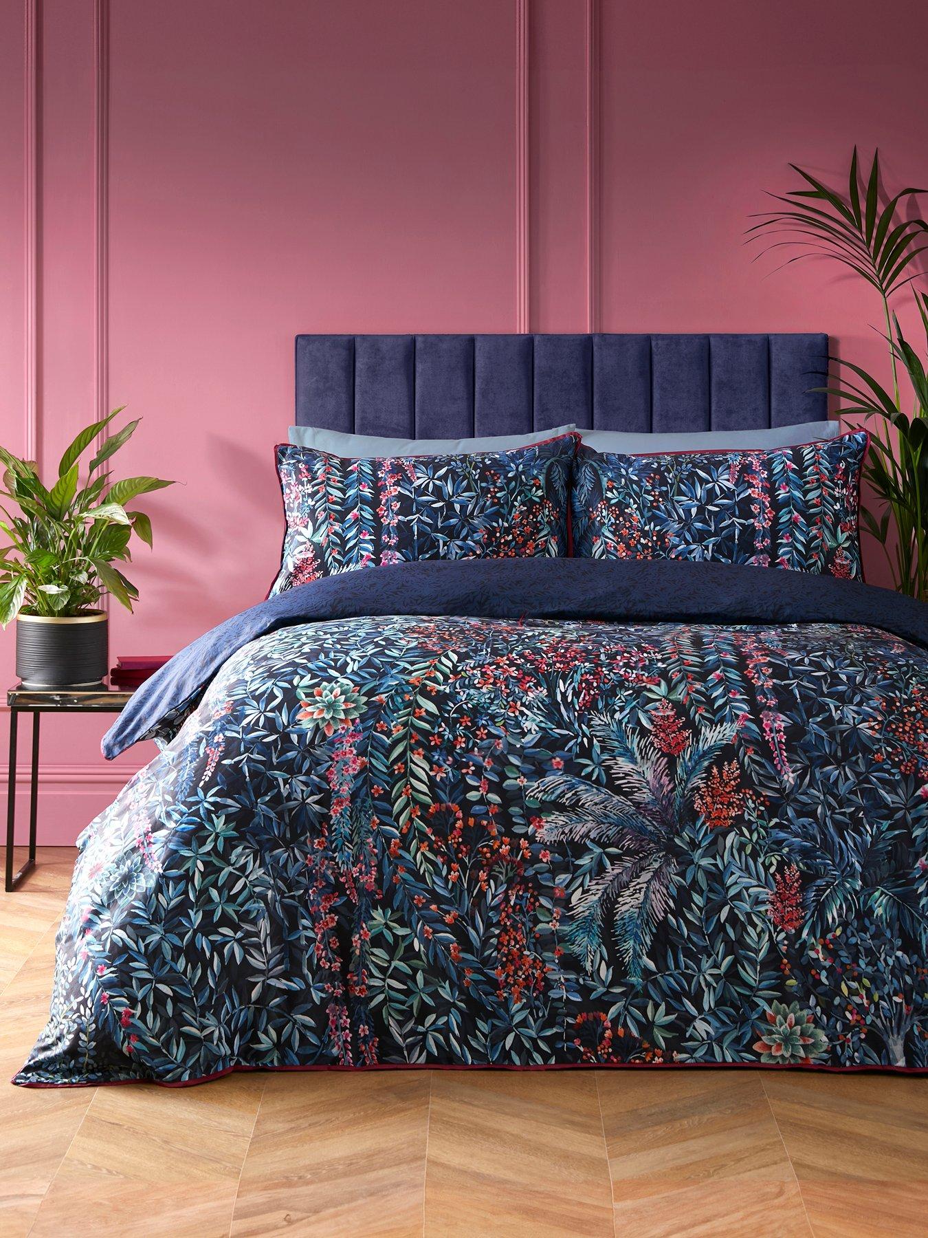 Product photograph of Soiree Tessa 200 Thread Count 100 Cotton Duvet Cover Set - Multi from very.co.uk