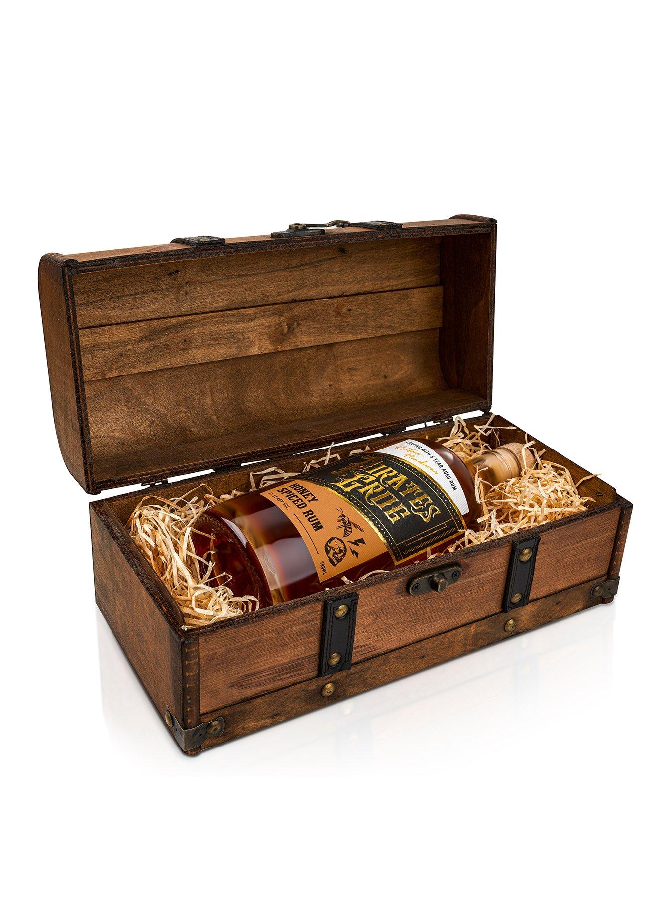 undefined Pirate's Grog Honey Spiced Rum Gift Chest