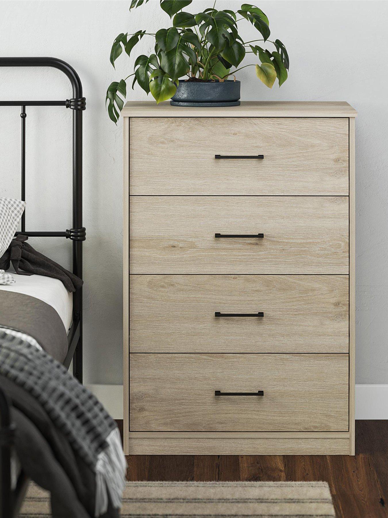 undefined Pearce 4 Drawer Chest - Oak