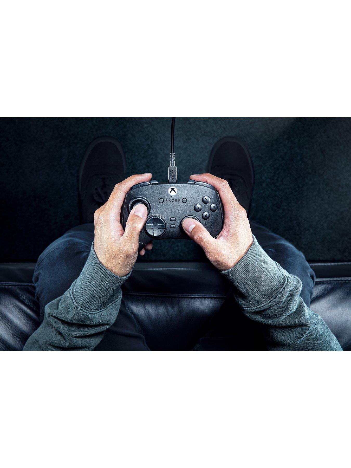 Image 7 of 7 of Razer Wolverine V3 Tournament Ed. - Black