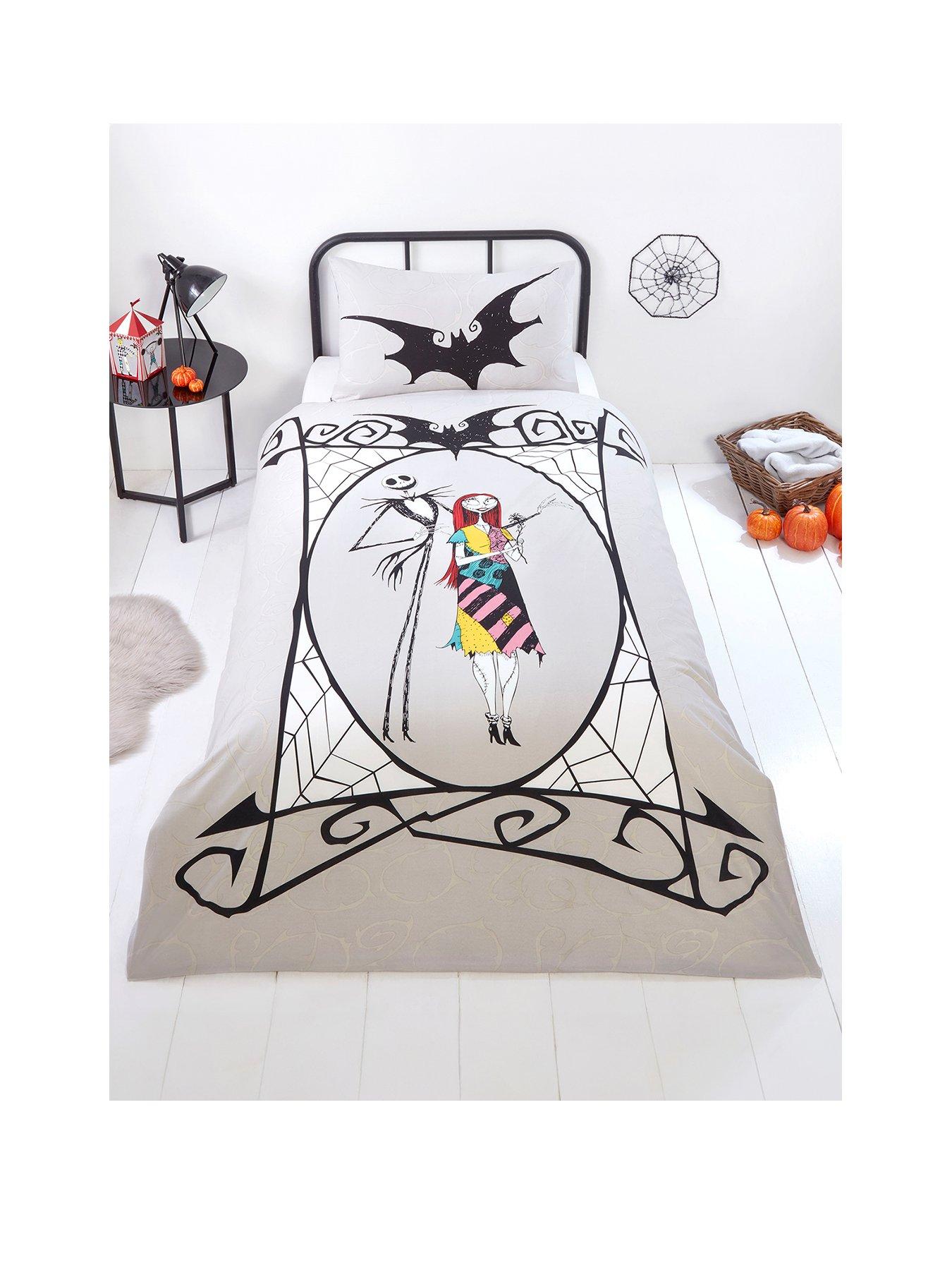 Image 2 of 7 of Disney Nightmare Before Christmas Framed Halloween Duvet