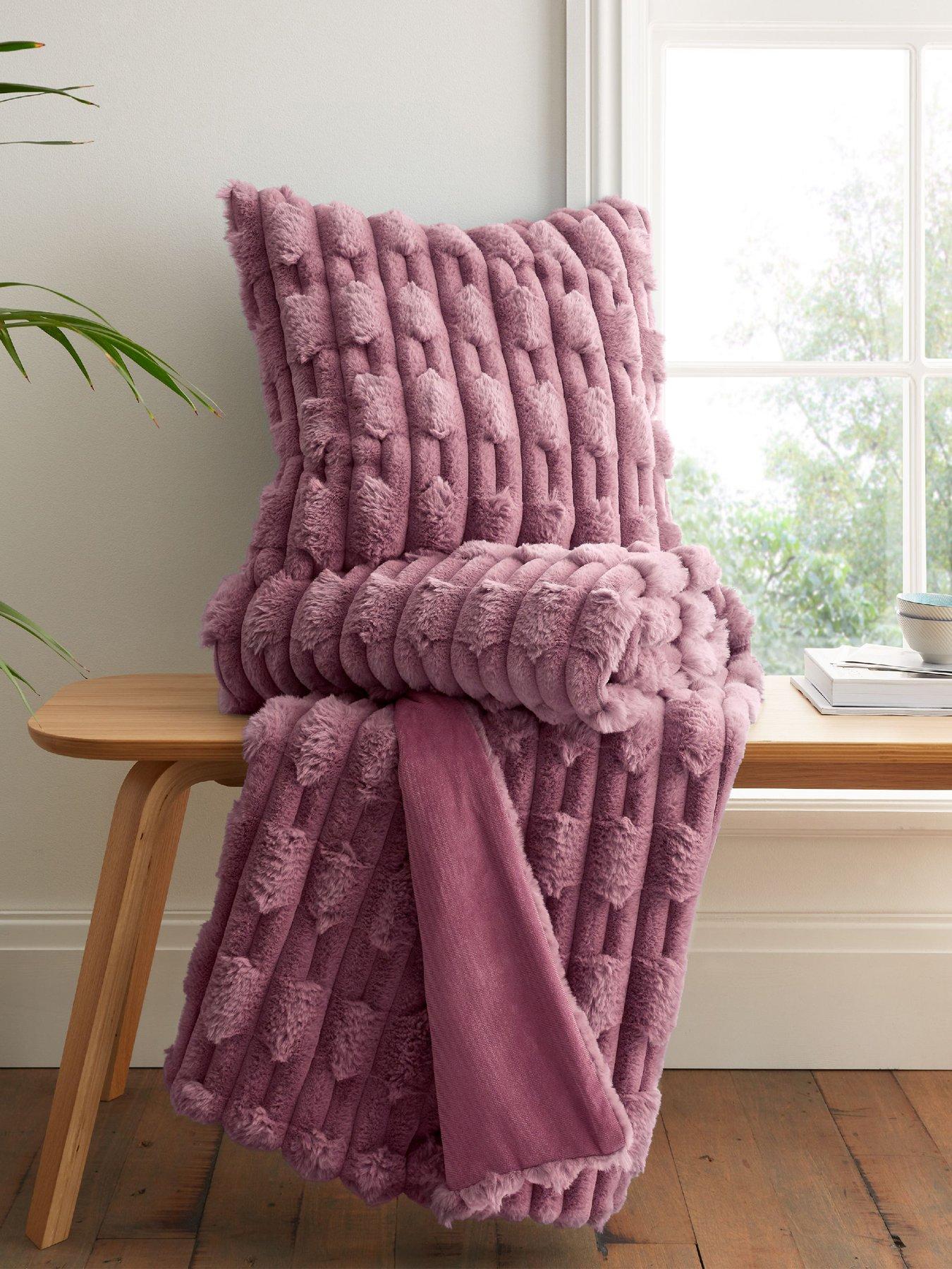 Image 3 of 5 of Bianca Carved Faux Fur Throw- Pink