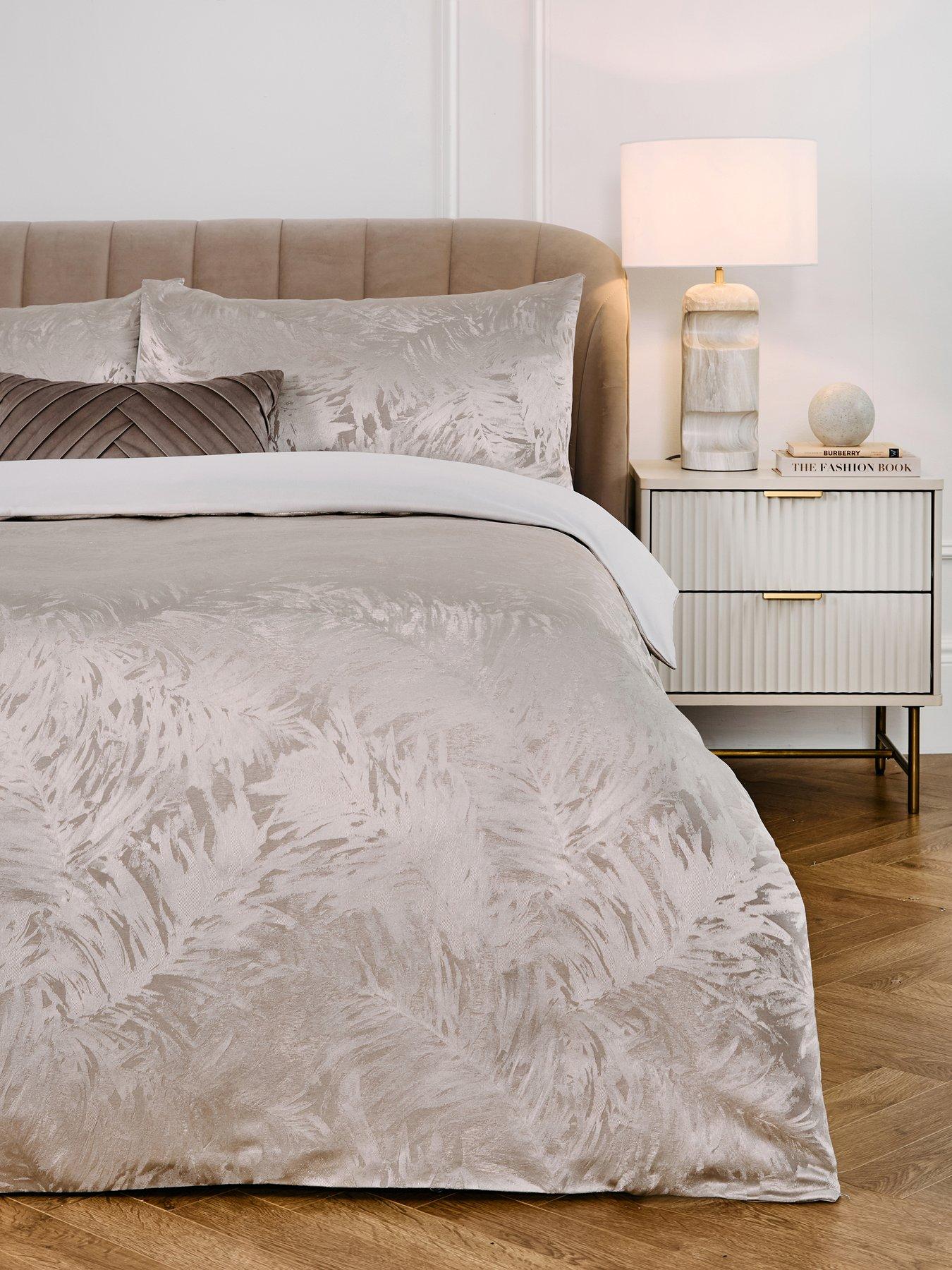 Image 1 of 5 of The Very Collection Luxe Palm Leaf Jacquard Duvet Cover Set