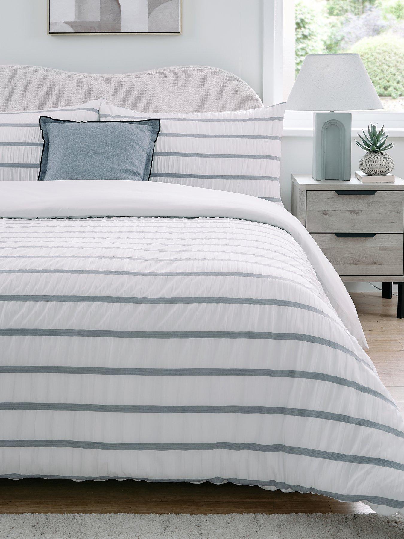 Very Home Coastal Seersucker Duvet Cover Set