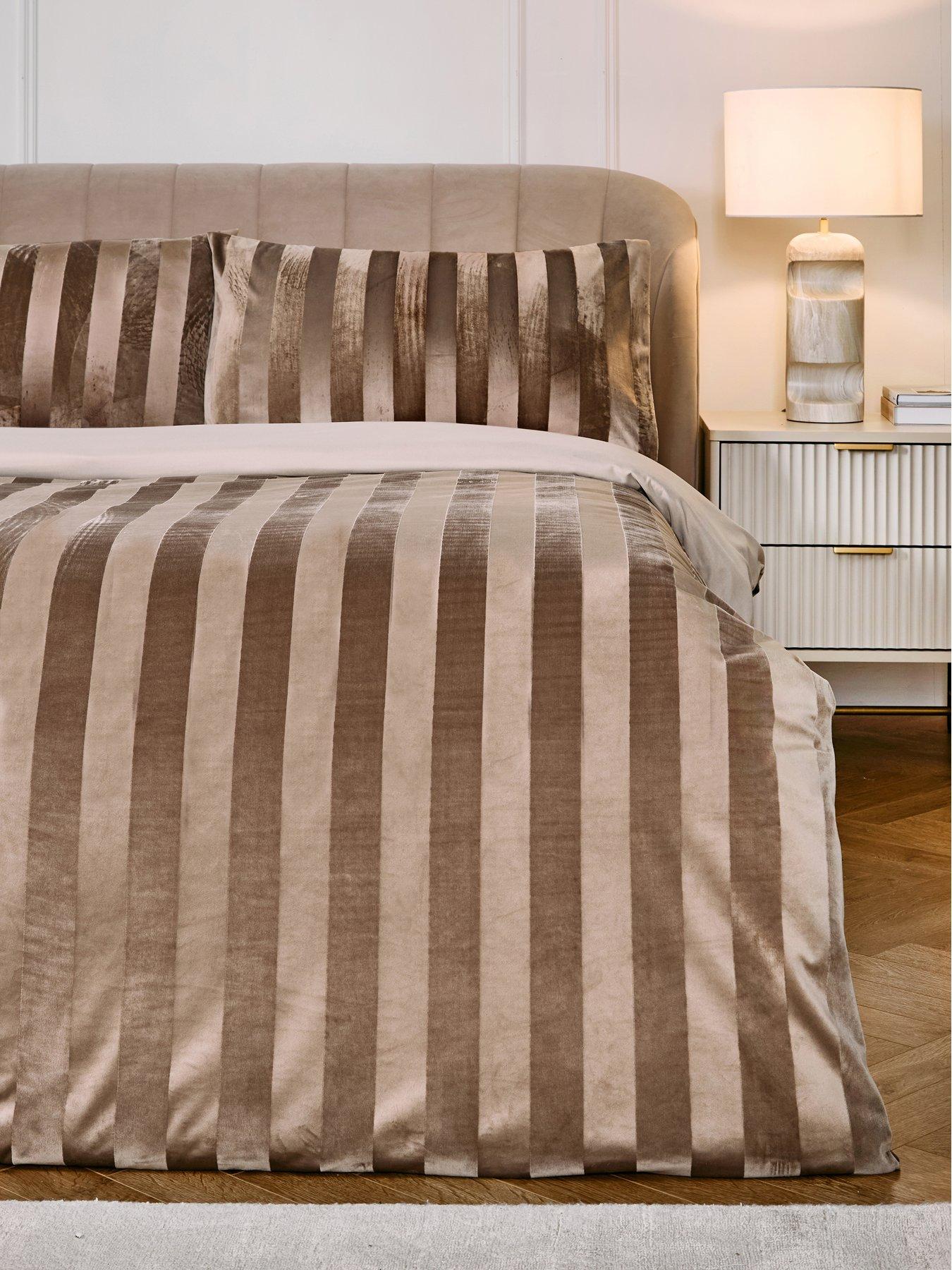 Very Home Luxe Velvet Stripe Duvet Cover Set in Champagne