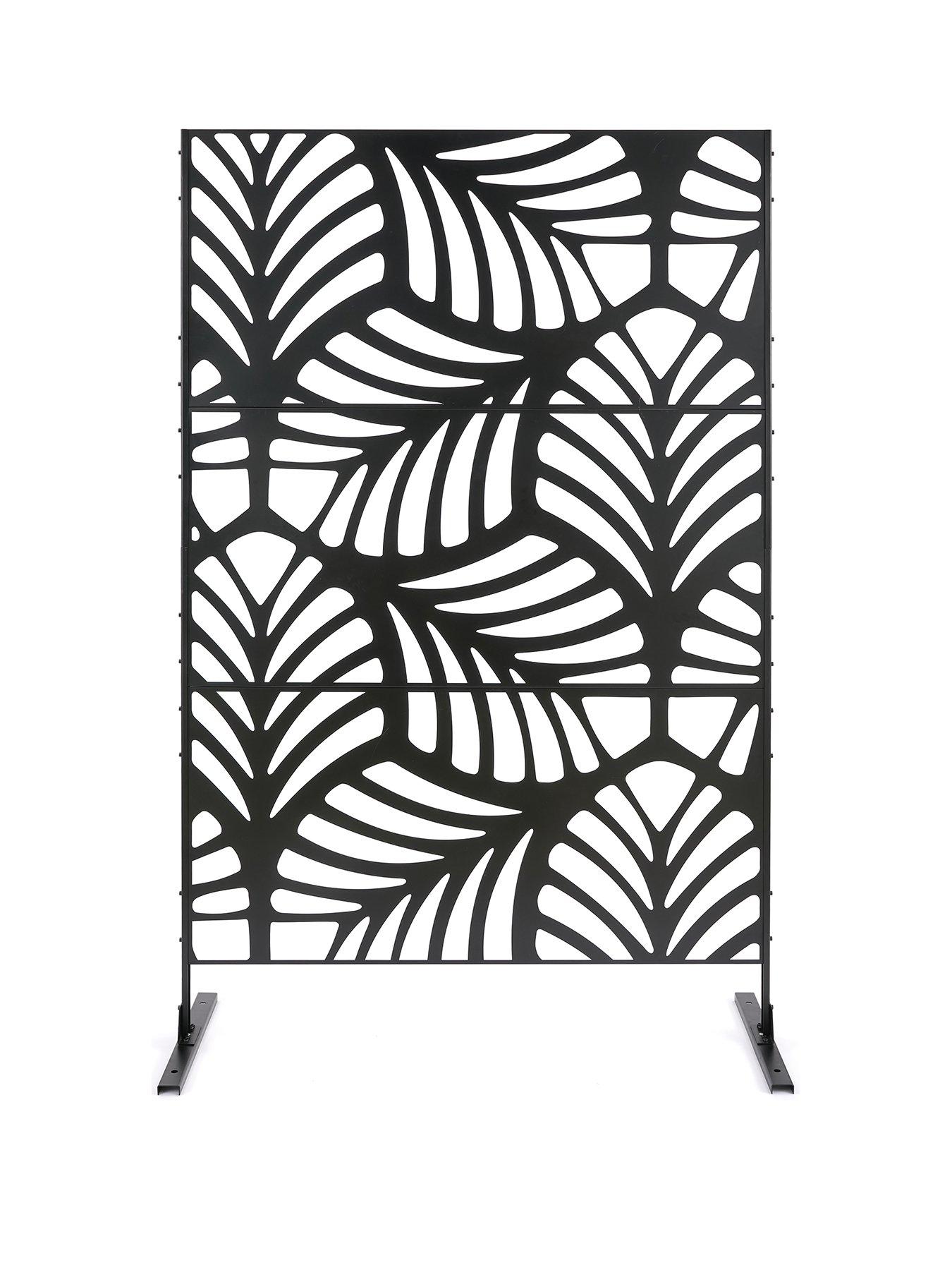 Image 2 of 5 of The Very Collection Vertical Leaf&nbsp;Metal Garden Screen&nbsp;(Free Standing - 3 Sheets)