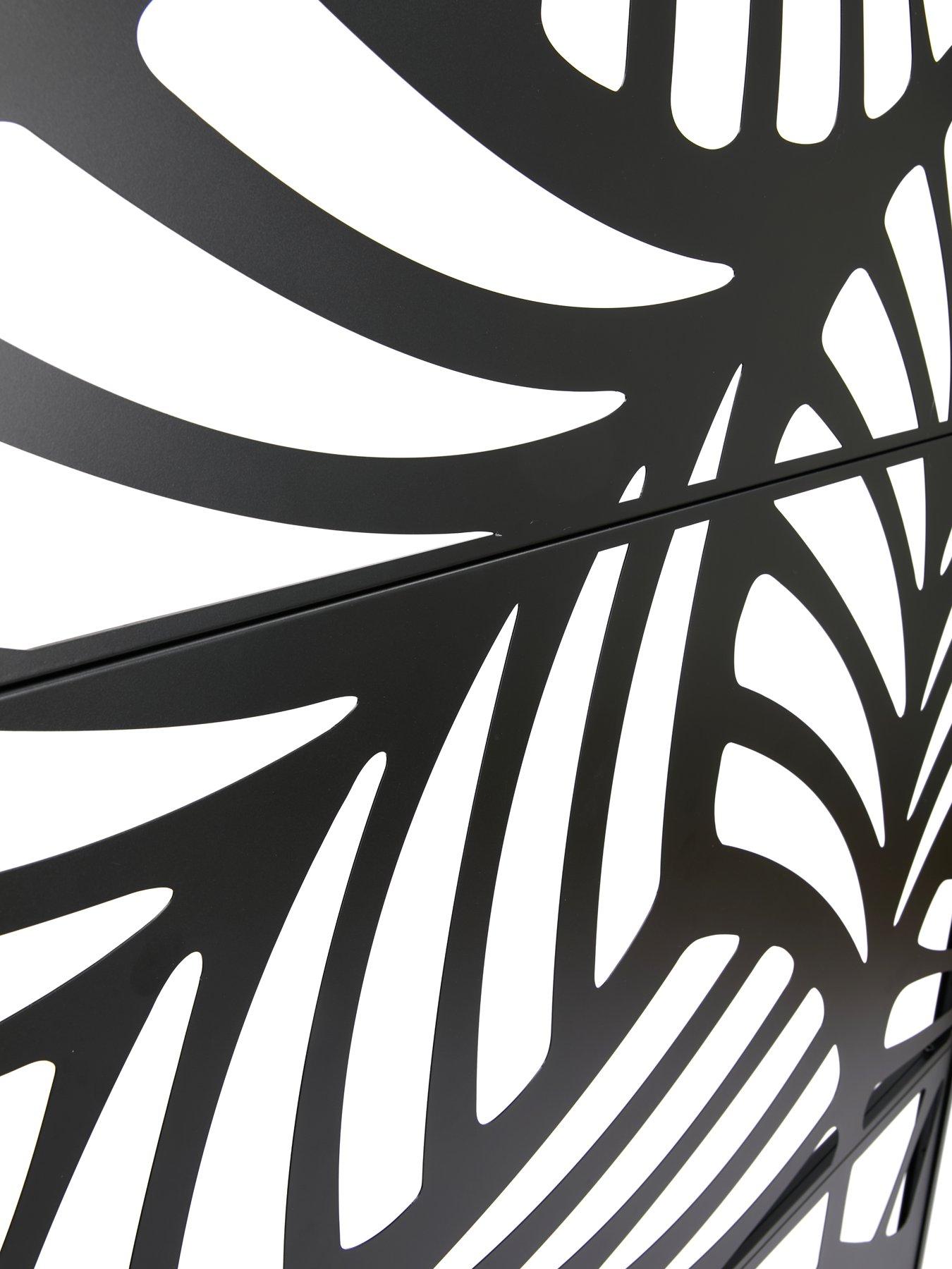 Image 4 of 5 of The Very Collection Vertical Leaf&nbsp;Metal Garden Screen&nbsp;(Free Standing - 3 Sheets)