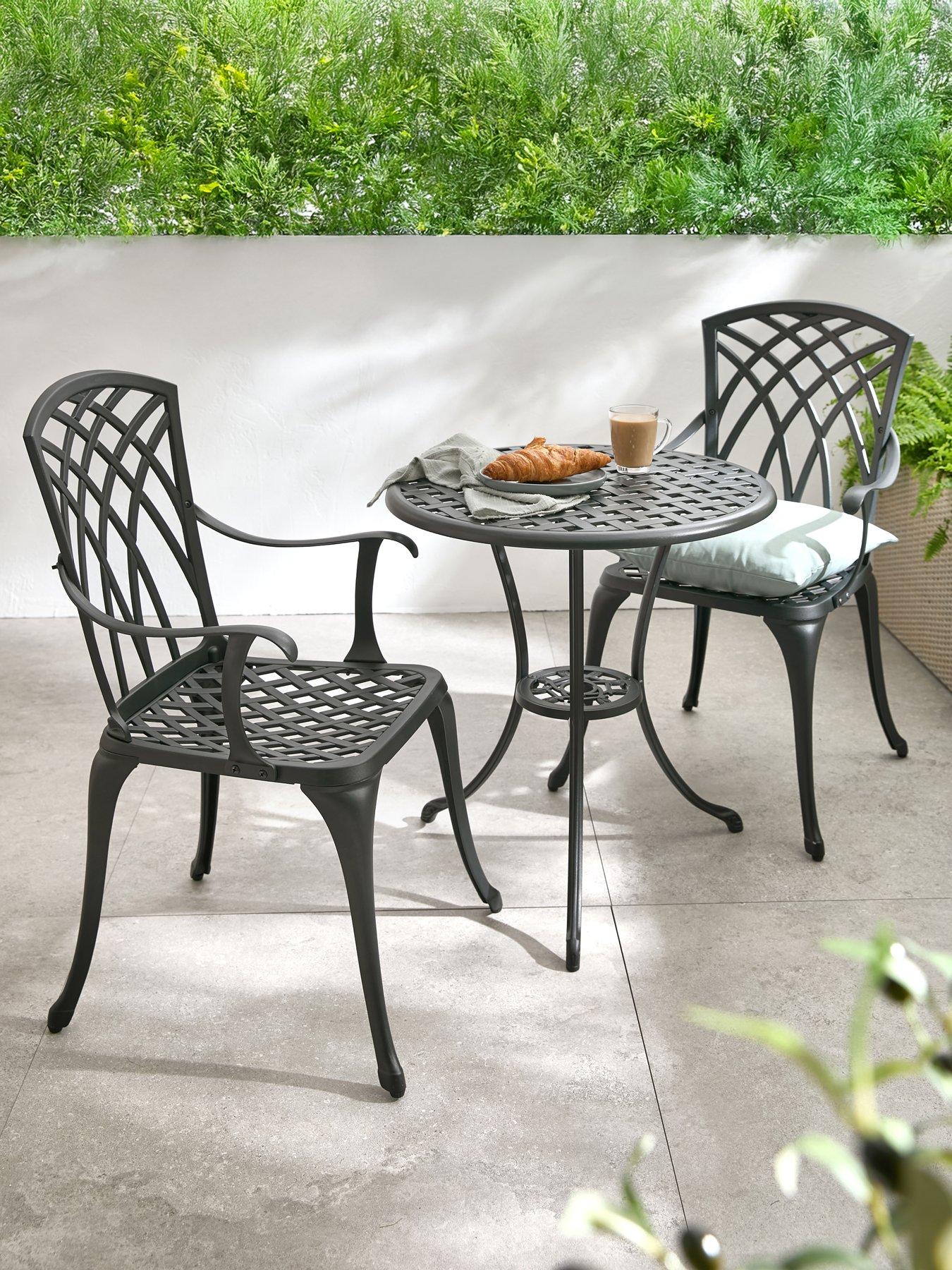 undefined Cast Aluminium Bistro Set