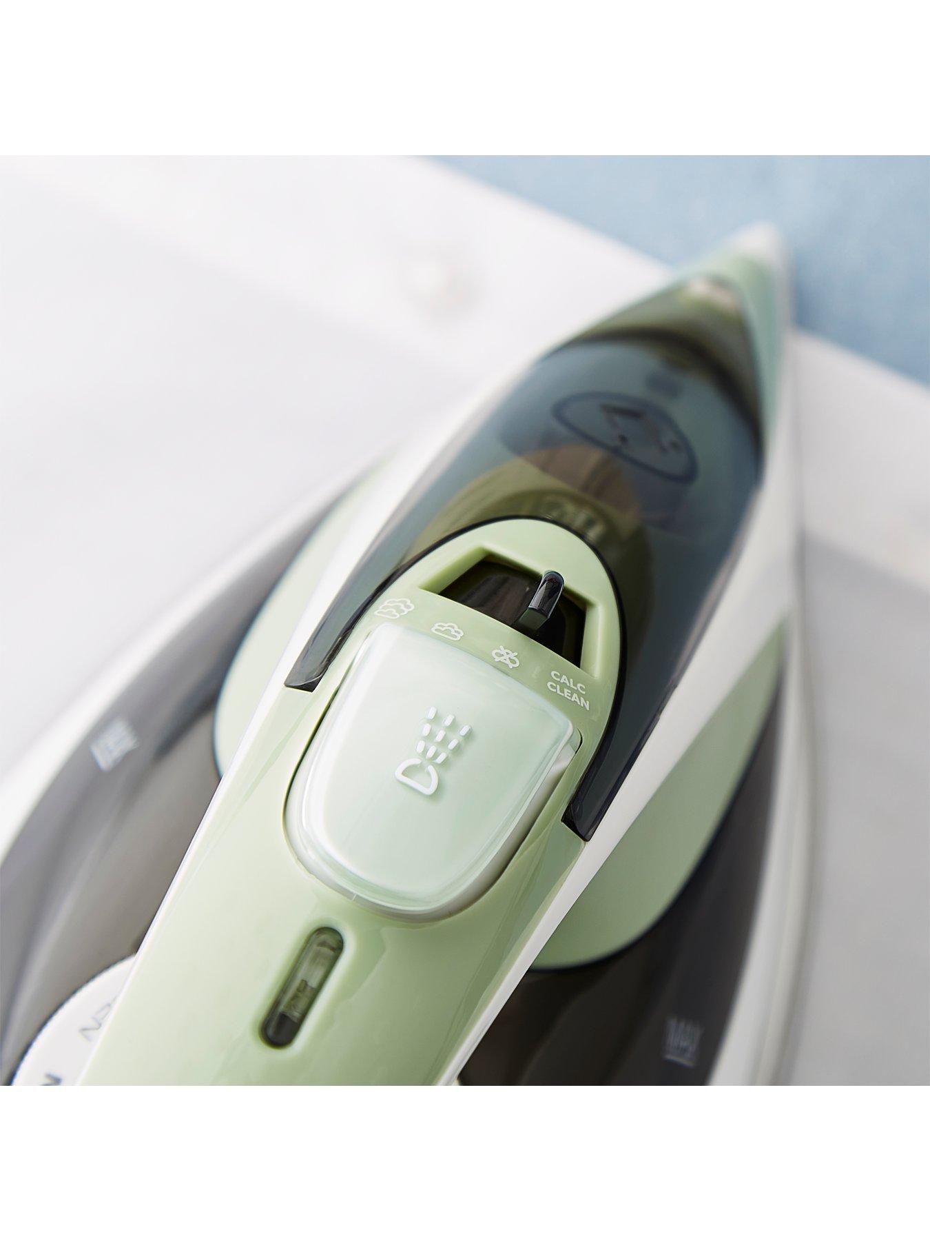 Image 4 of 7 of Morphy Richards Turbo Steam Iron 2400W Laurel Green