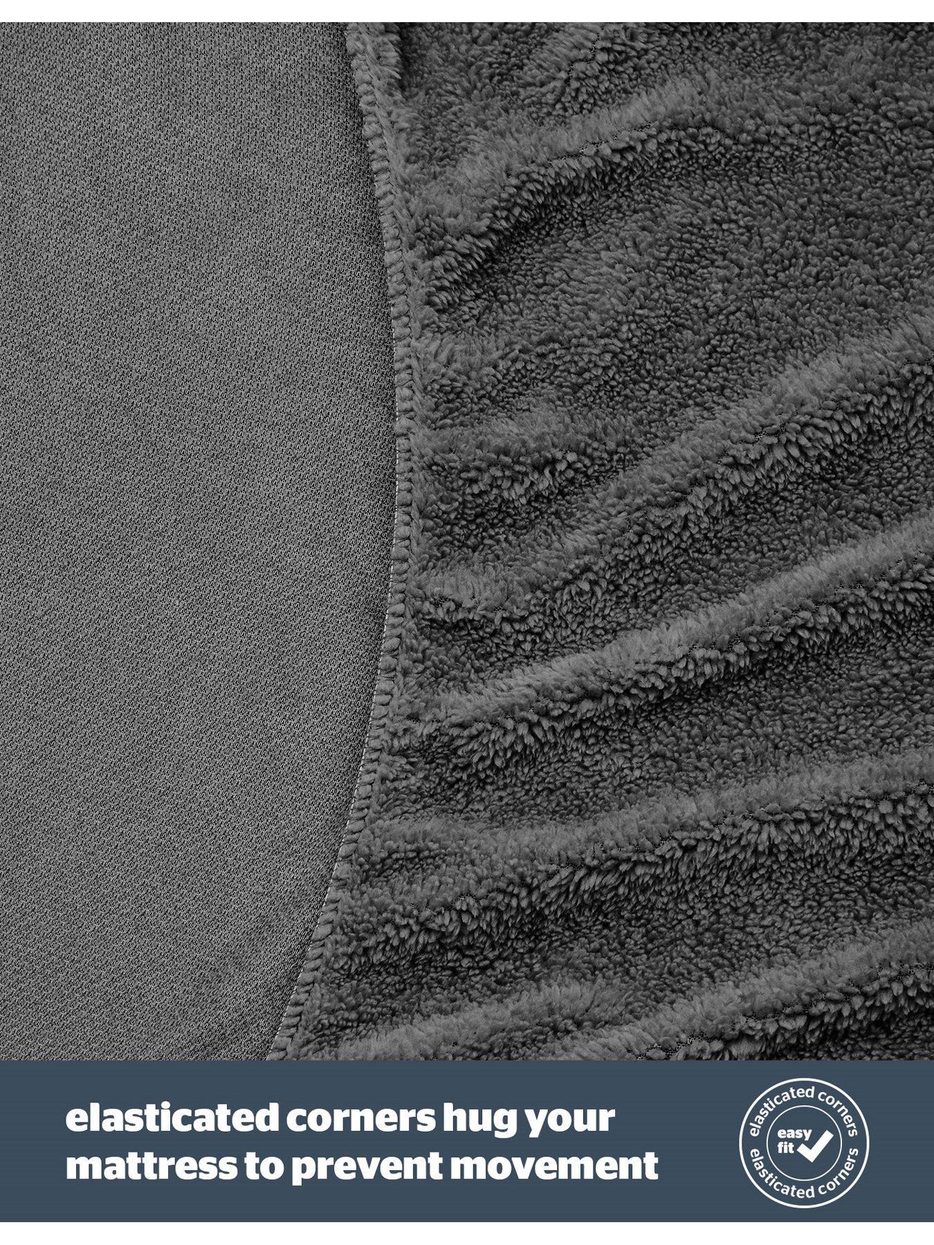 Image 4 of 6 of Silentnight Teddy Bear Fleece Fitted Sheet- Single