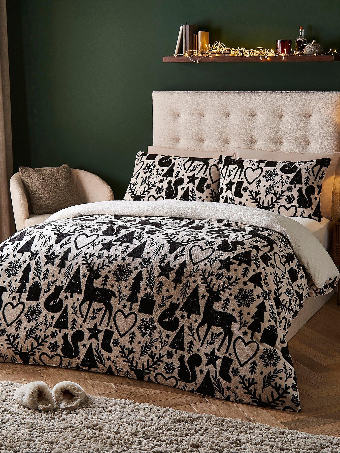 Product photograph of Silentnight Printed Christmas Fleece Duvet Set - King - Multi from very.co.uk