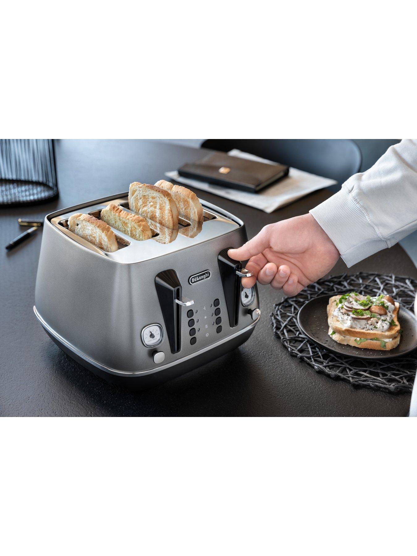 Image 6 of 8 of DeLonghi Distinta X Titanium 4-Slice&nbsp;Toaster