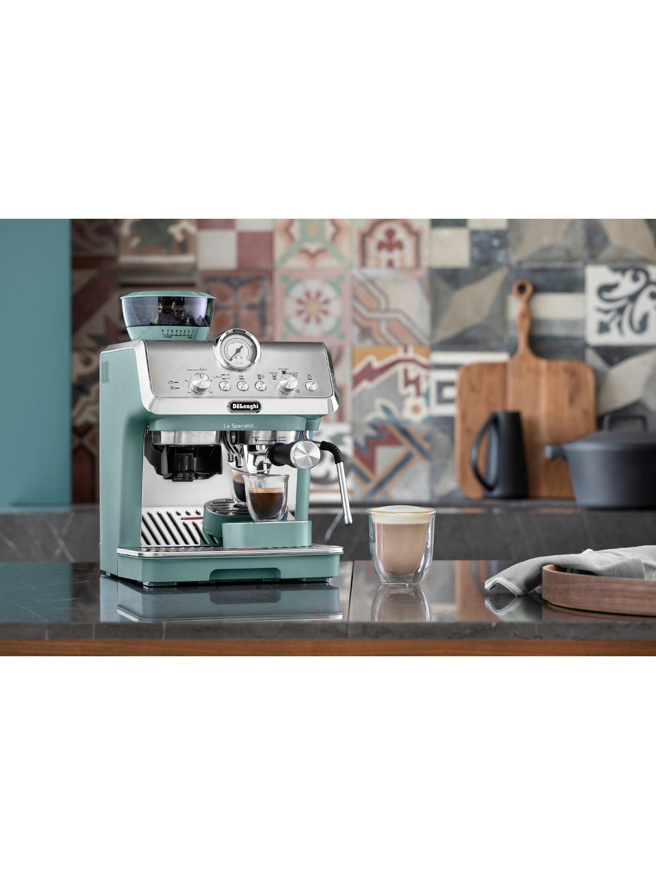 Image 2 of 7 of DeLonghi La Specialista Arte EC9155.GR Manual Bean to Cup coffee machine &ndash; Green