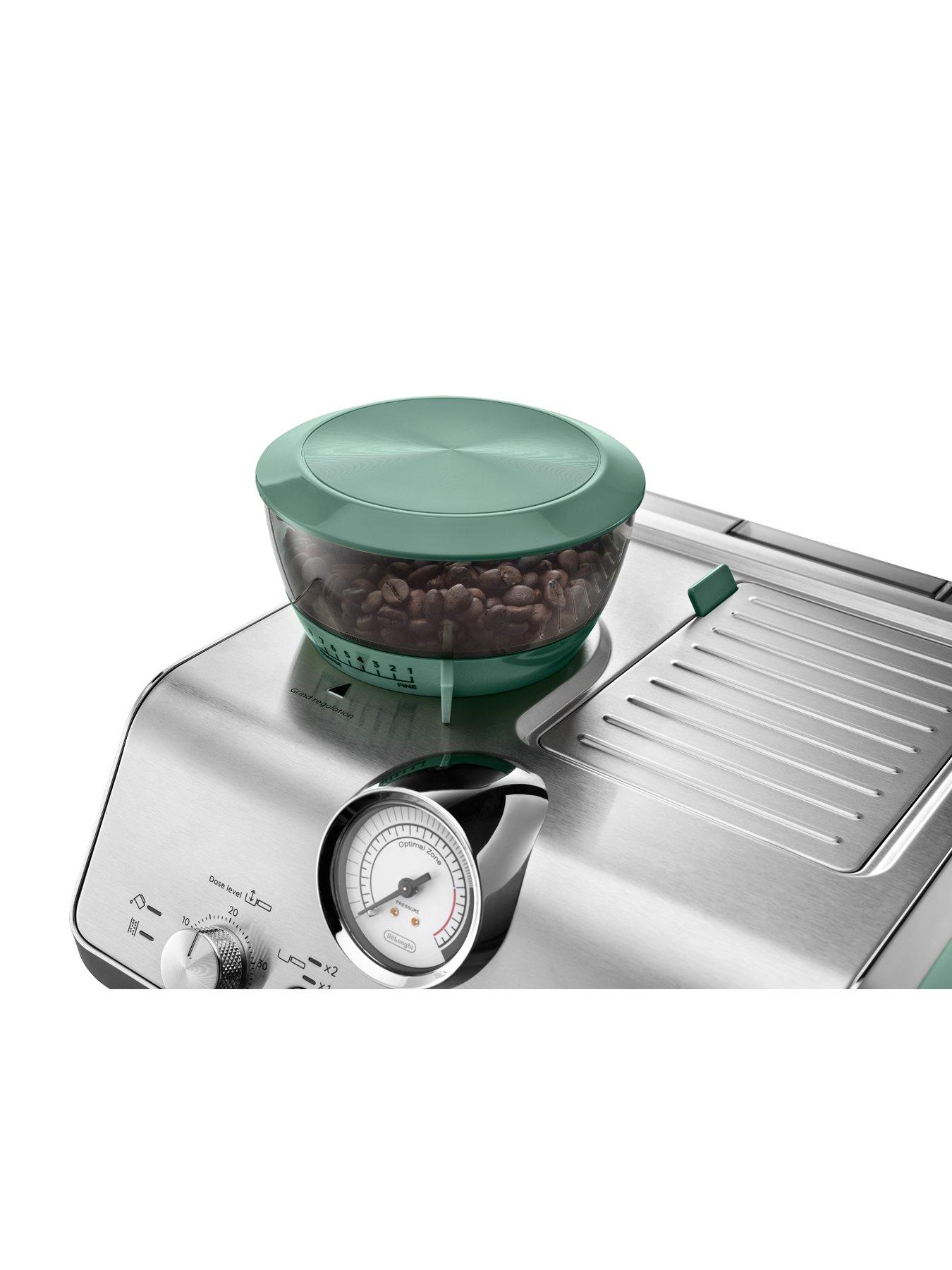 Image 3 of 7 of DeLonghi La Specialista Arte EC9155.GR Manual Bean to Cup coffee machine &ndash; Green