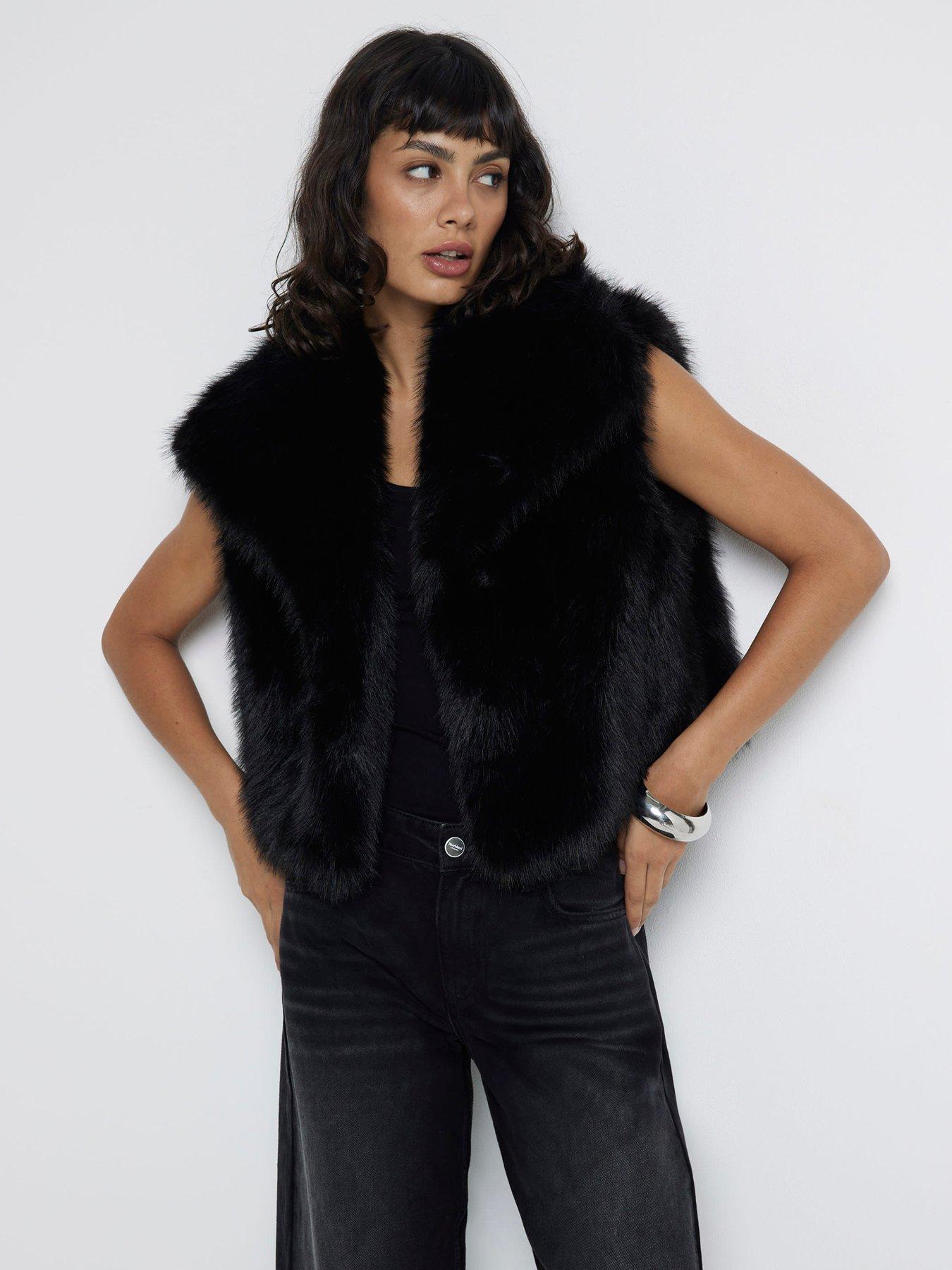 Short Faux Fur Gilet Black