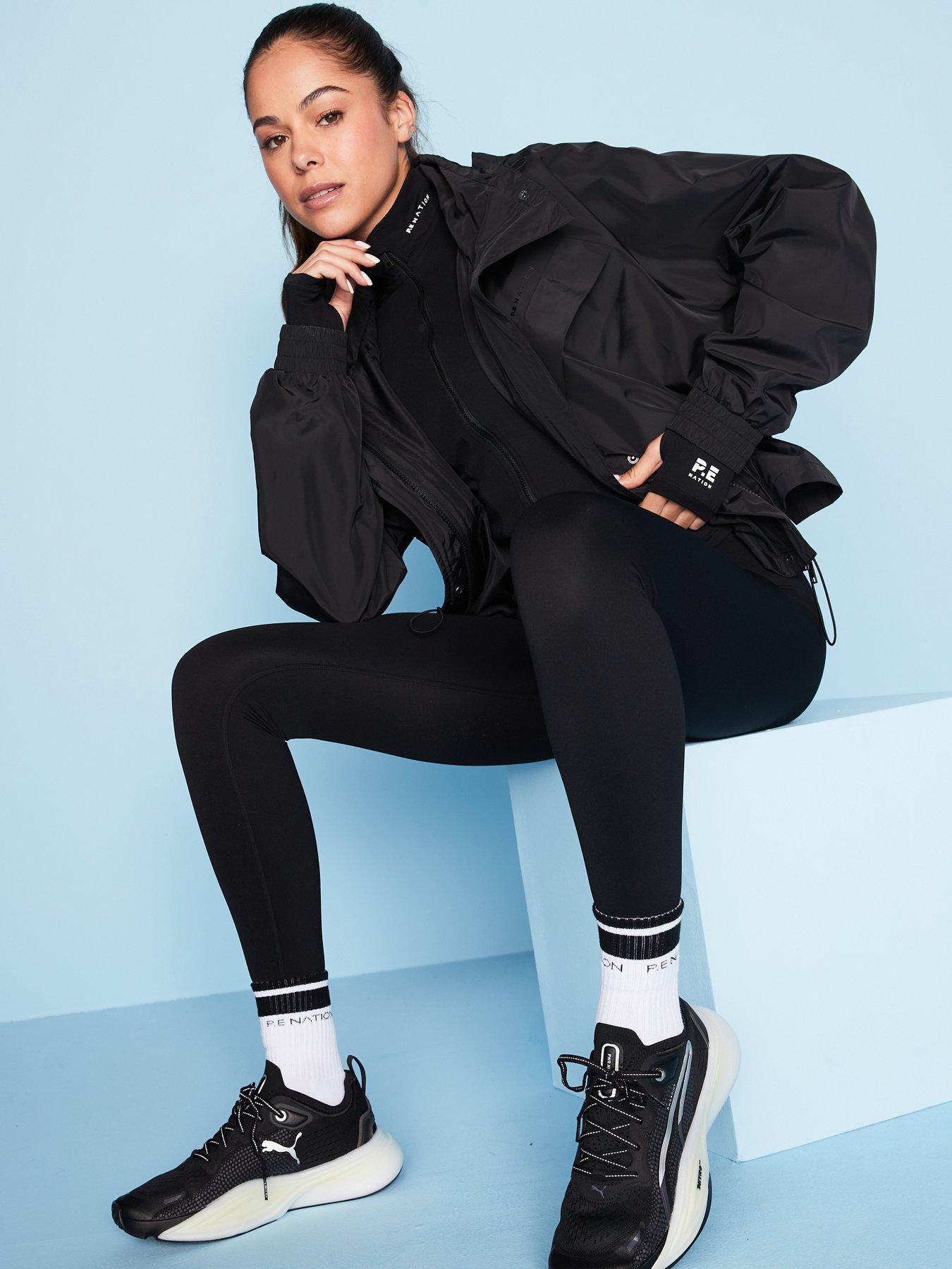 undefined Womens Training Shelter Jacket - Black