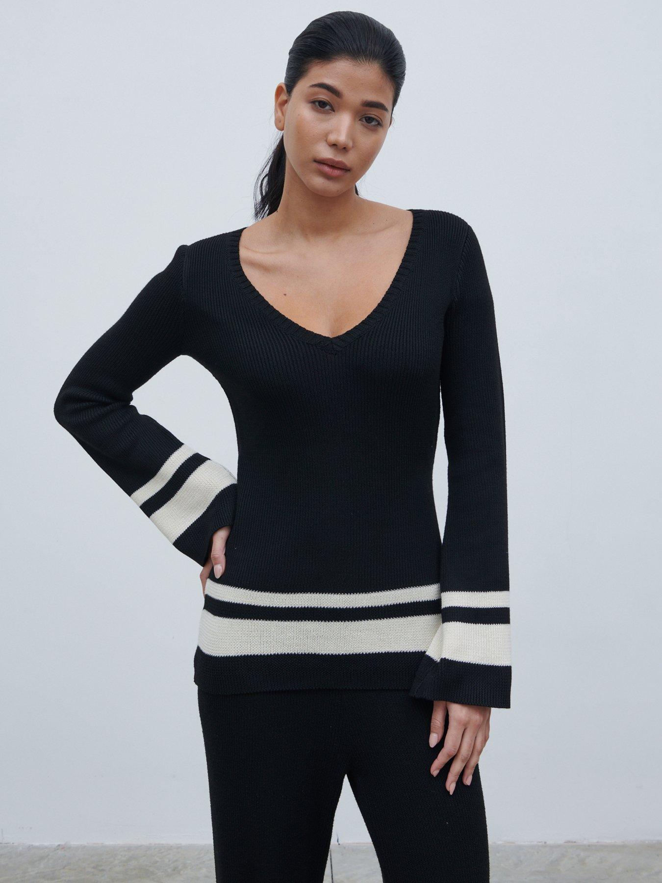 undefined V-Neck Contrast Knit Top -  &  Cream - Black