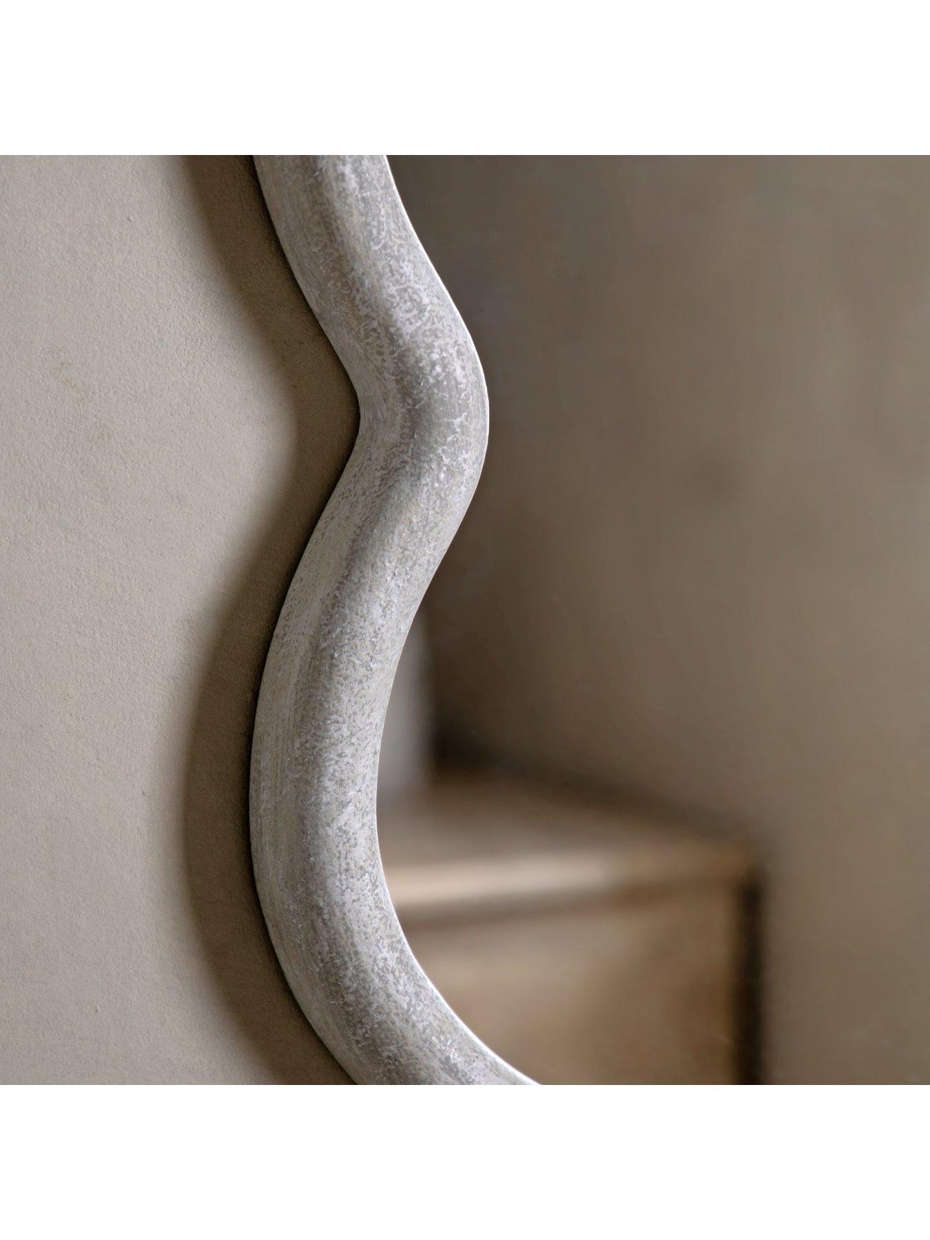 Image 4 of 7 of Gallery Direct Como Curved Mirror &ndash; 62 x 90 cm
