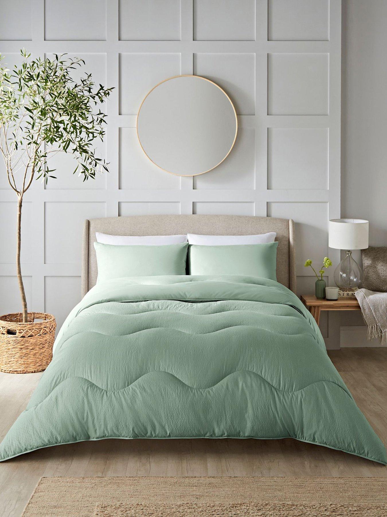 Product photograph of Night Lark Seersucker 10 5 Tog Coverless Quilt And Pillowcase Set from very.co.uk