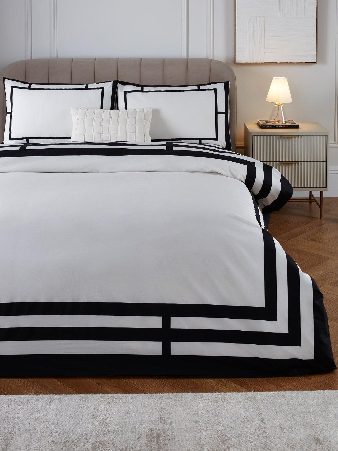 Image 1 of 3 of Very Home Apollo Luxe Border 100% Cotton 200 Thread Count Duvet Cover Set