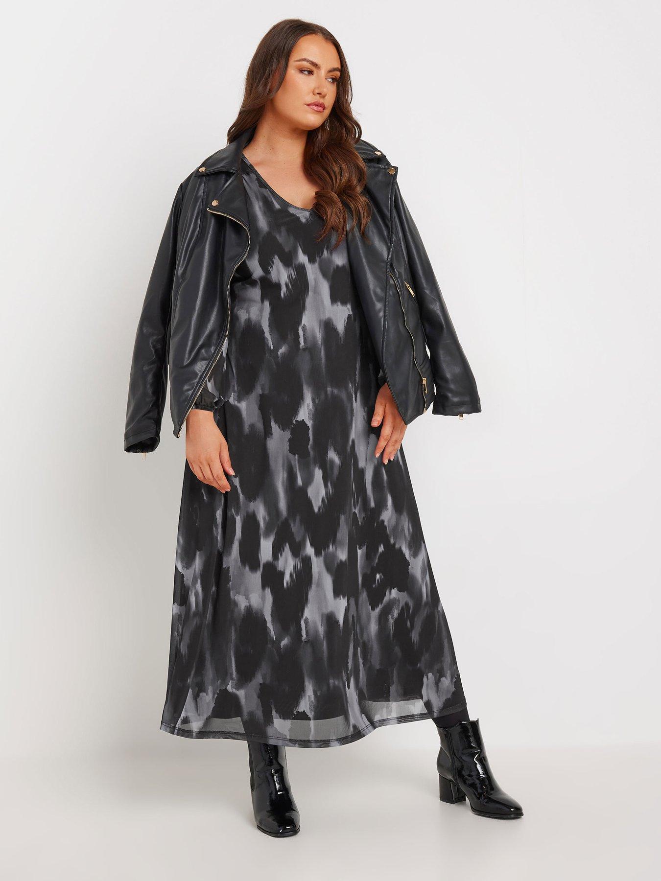 Image 3 of 4 of Yours Curve Balloon Sleeve Mesh Maxi Dress - Grey