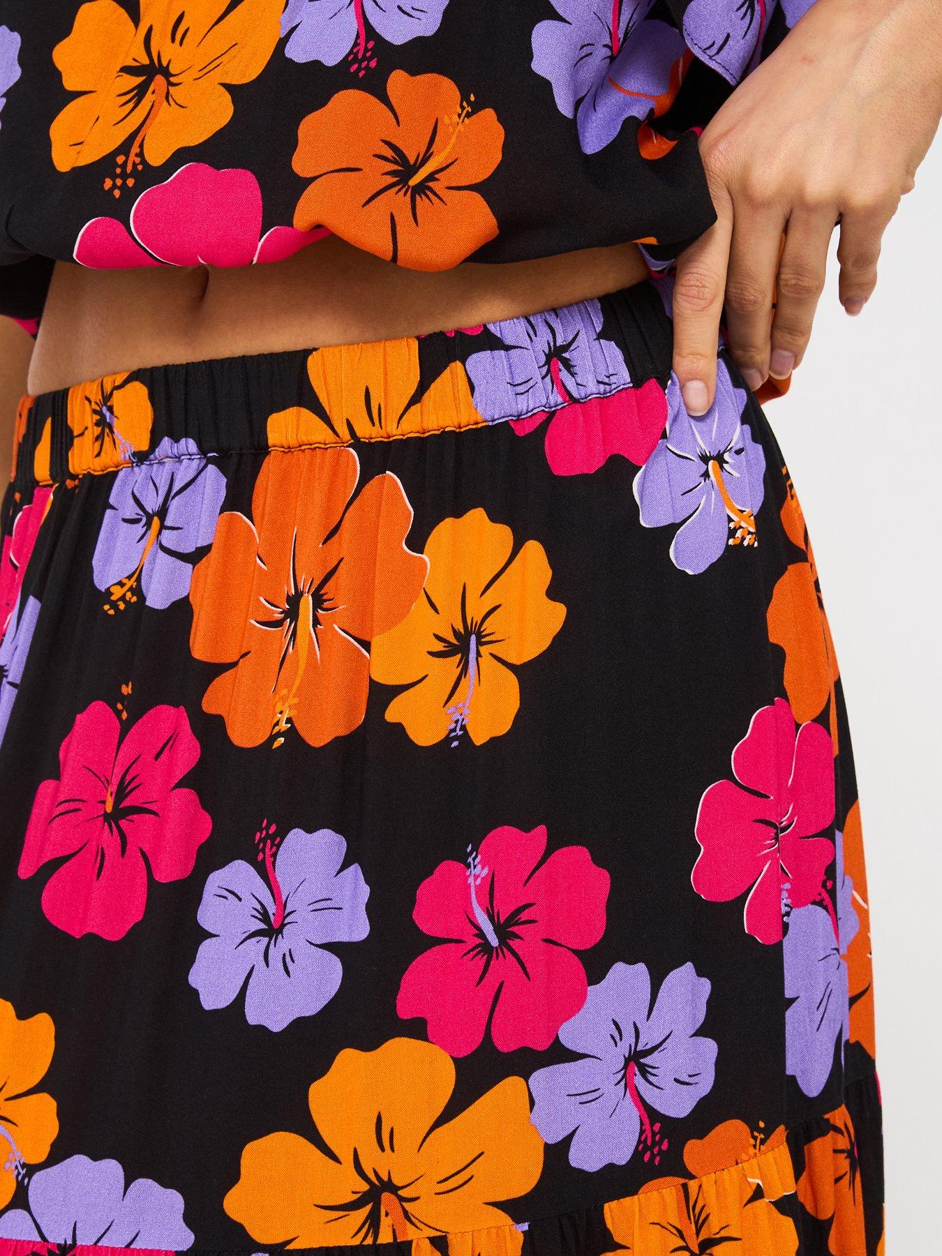 Image 4 of 6 of V by Very Tiered Printed Co Ord Beach Skirt - Print