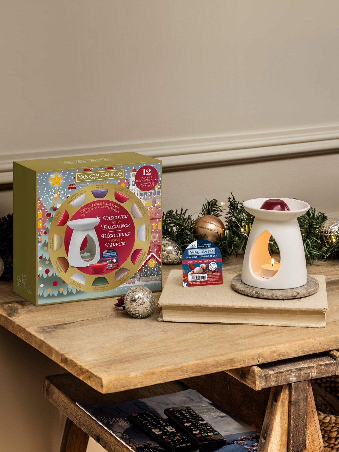 Product photograph of Yankee Candle Wax Melt Discovery Gift Set from very.co.uk