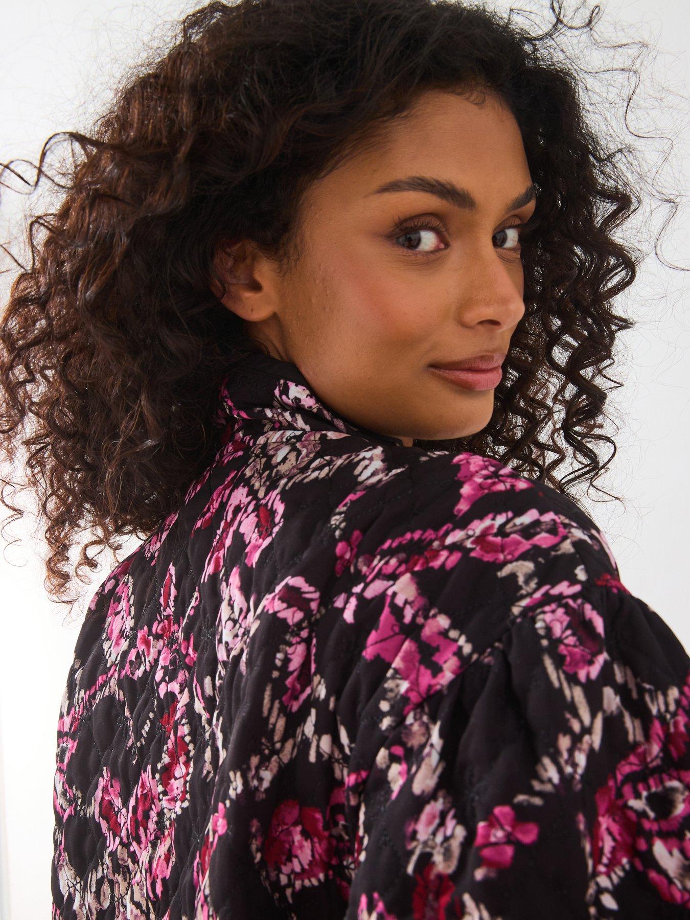 Image 5 of 6 of Vero Moda Lola Quilted Bomber Jacket - Multi