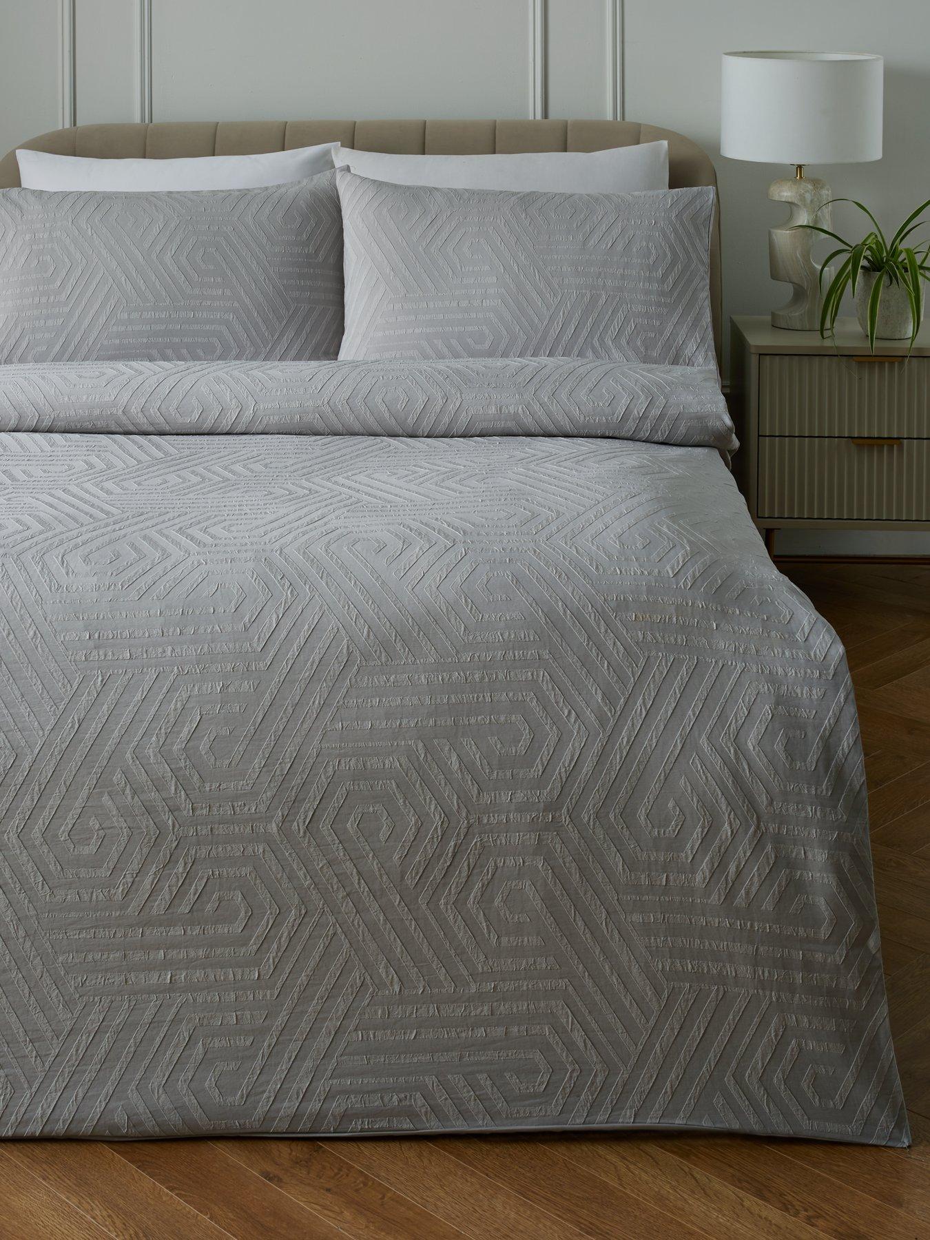 Image 1 of 6 of Very Home Artemis Geo Jacquard Duvet Cover Set