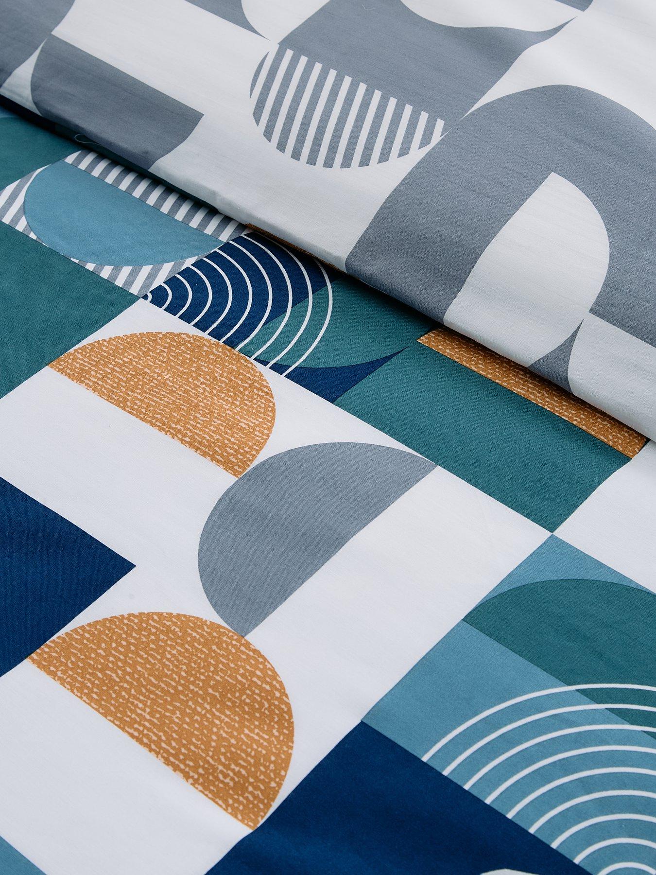 Image 4 of 5 of Everyday Geo Print Duvet Cover Set