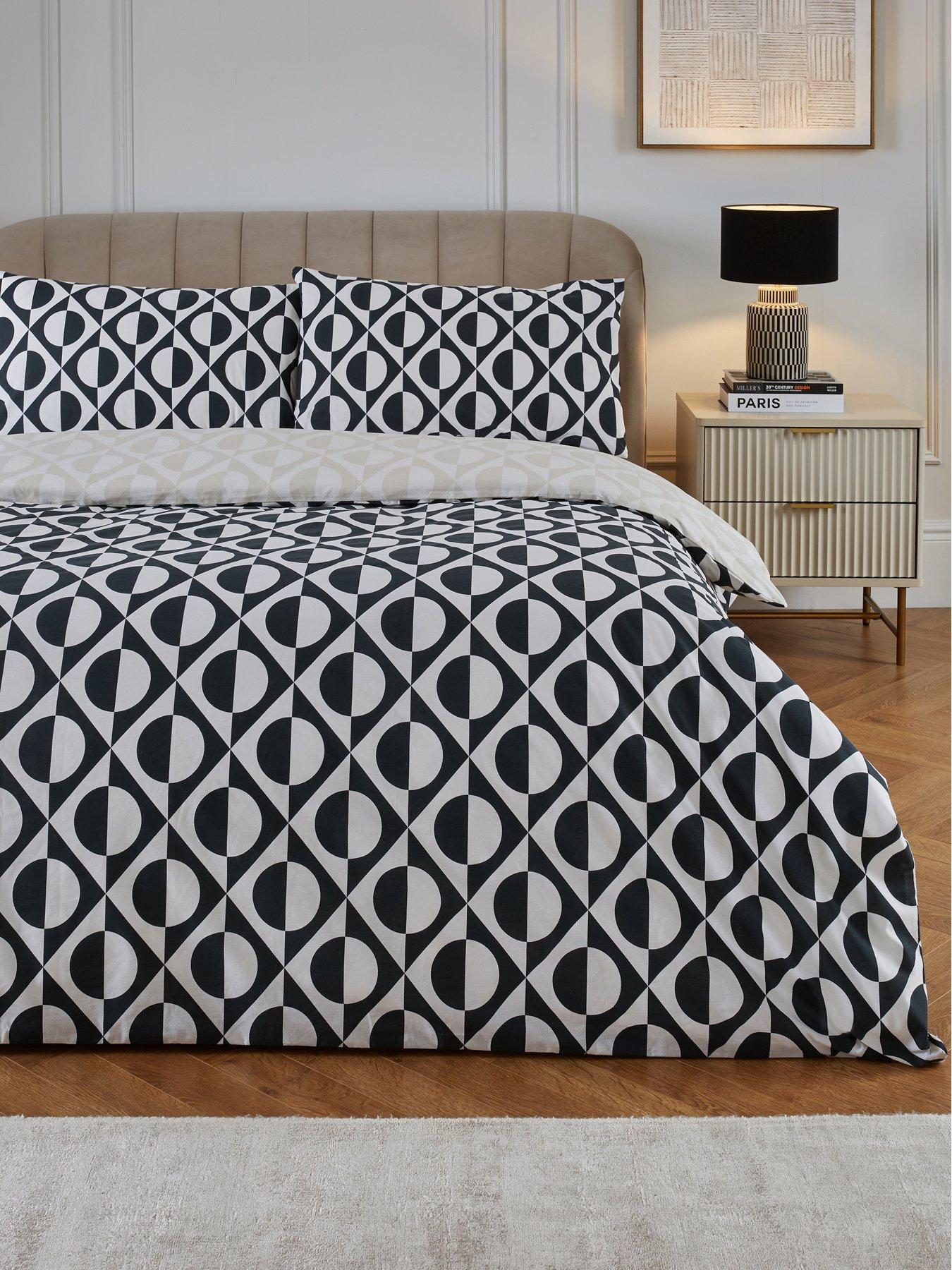 undefined New Classical Mono Print Duvet Cover Set